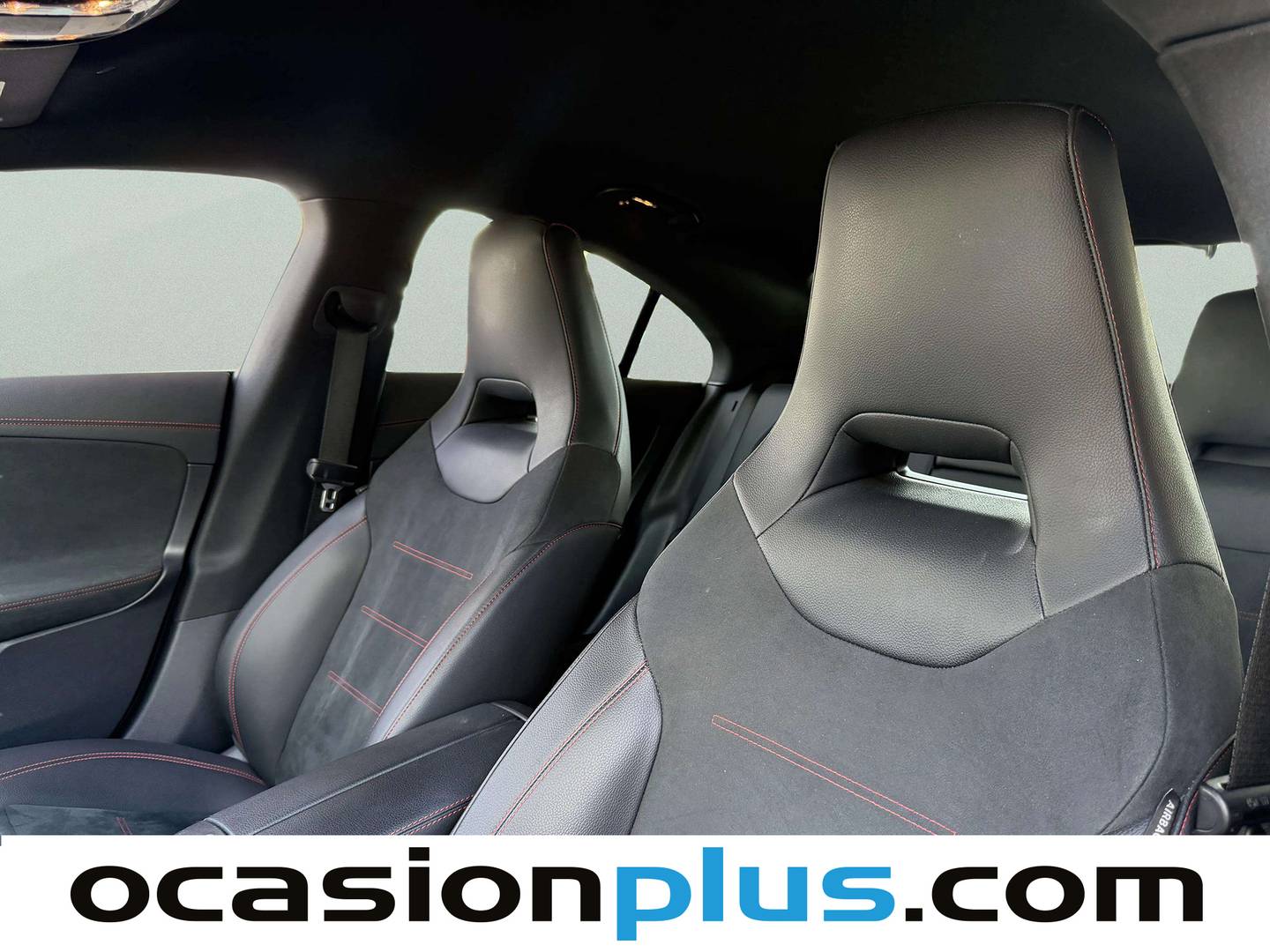 Equipamiento del Mercedes CLA Mercedes CLA 180 (136 CV) Pack AMG