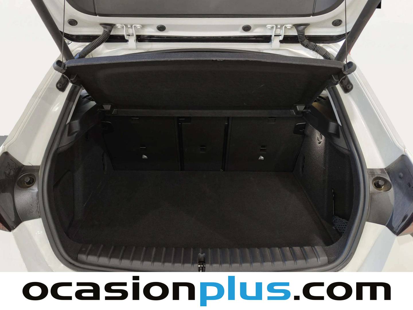 Fotos maletero BMW Serie 1 BMW Serie 1 120d (163 CV) Pack M