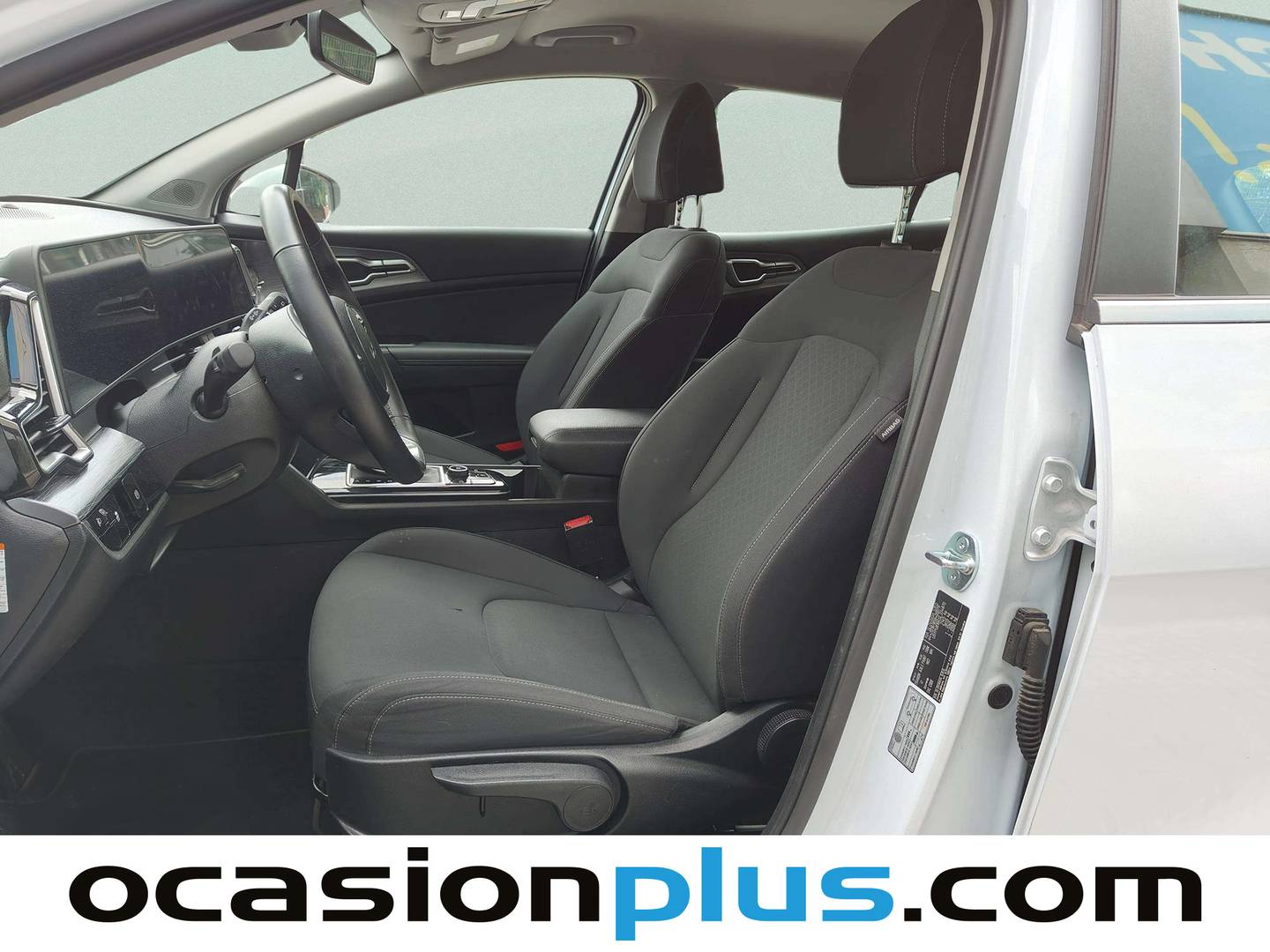 Foto asientos delanteros KIA Sportage KIA Sportage 1.6 T-GDi MHEV Business 4x2 DCT (160 CV)