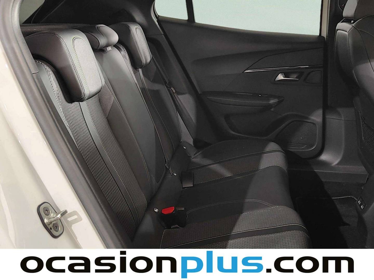Foto asientos traseros Peugeot 2008 Peugeot 2008 BlueHDi 130 S&S GT Line EAT8 (130 CV)