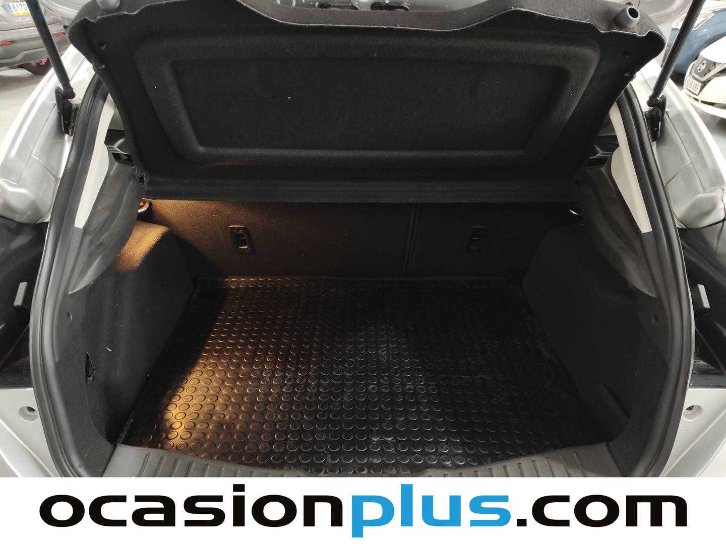 Fotos maletero Ford Focus Ford Focus 1.6 TI-VCT Trend+ PowerShift (125 CV) GLP