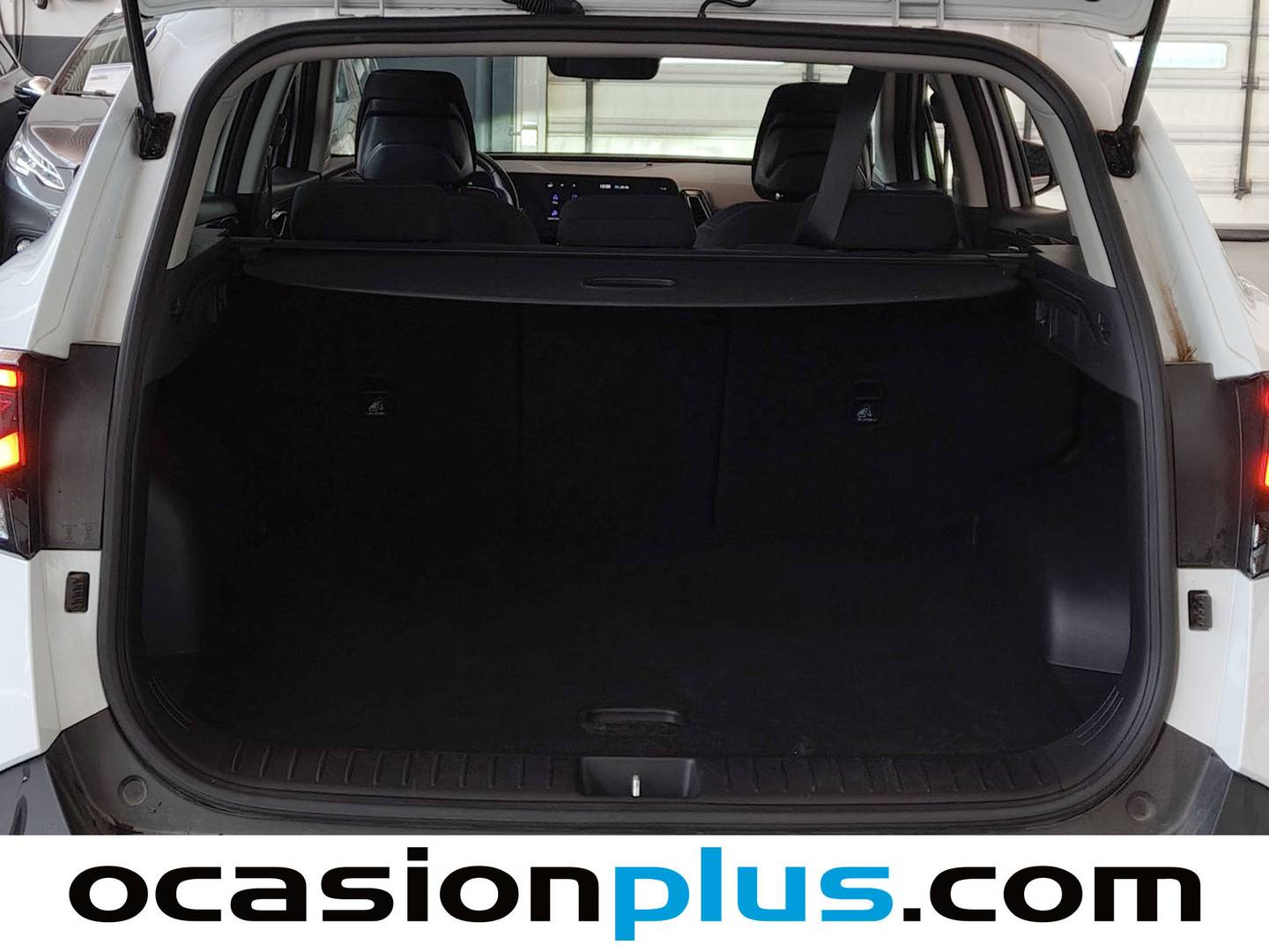 Fotos maletero KIA Sportage KIA Sportage 1.6 T-GDi MHEV Drive 4x2 (150 CV)