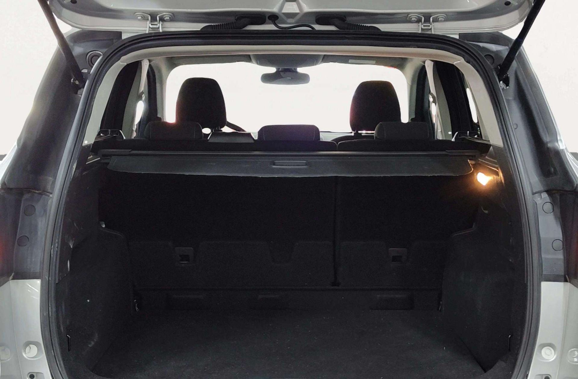 Ford Kuga 1.5 EcoBoost Trend+ 4x2 - foto 17