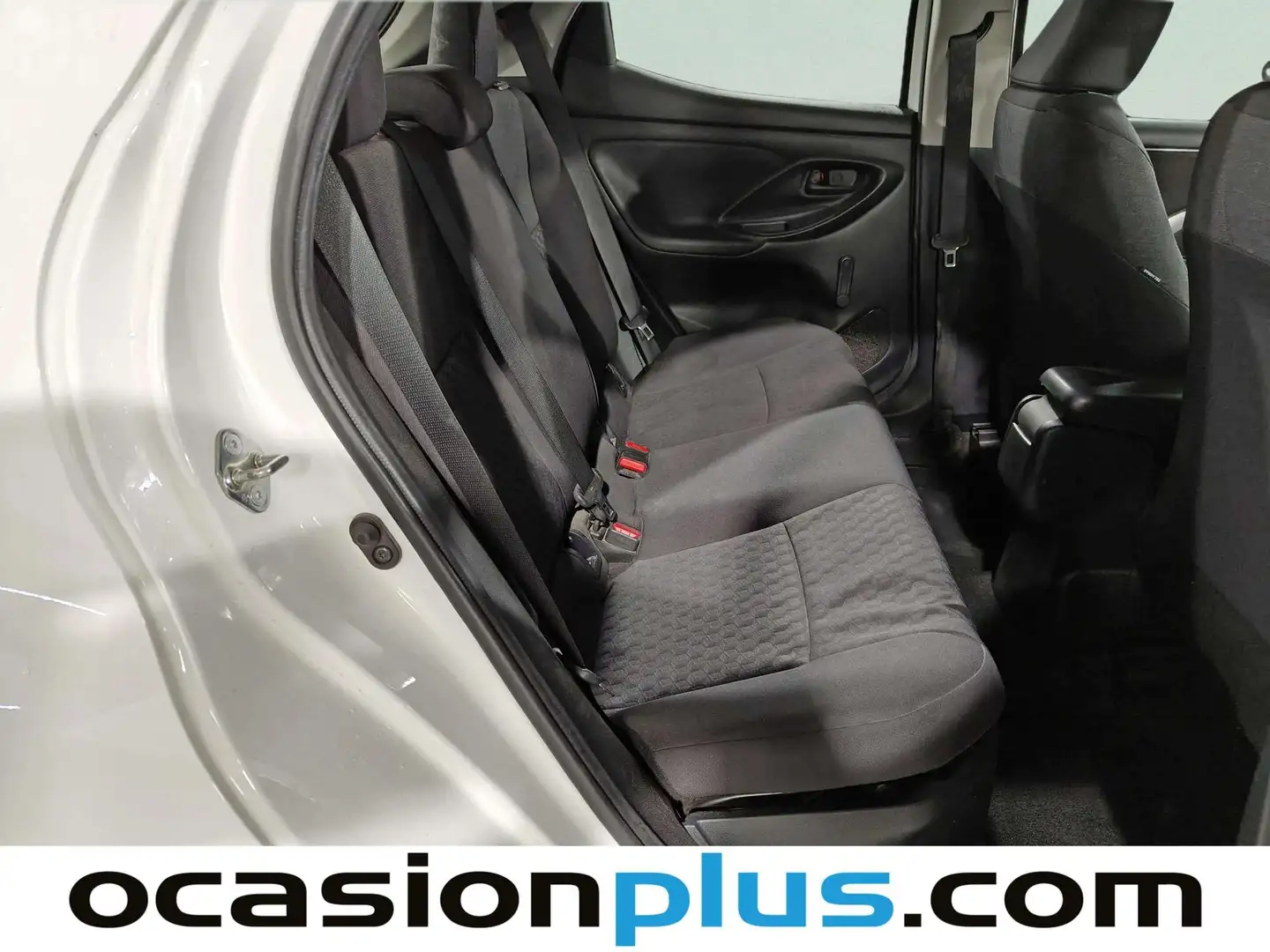 Foto Toyota Yaris Toyota Yaris 120H Business Plus (116 CV)