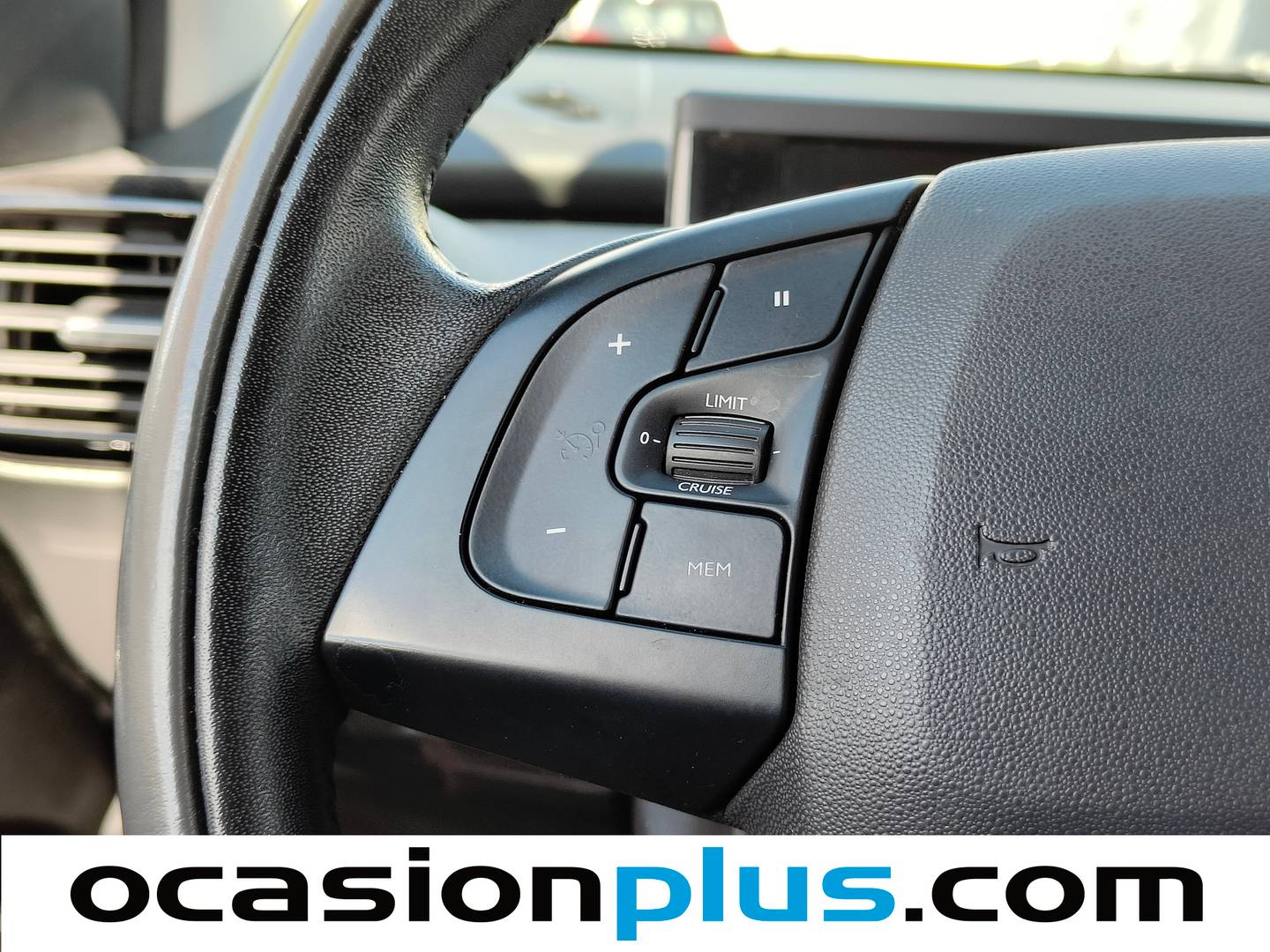 Acabados Citroën C4 Cactus Citroën C4 Cactus BlueHDi 100 Shine (100 CV)