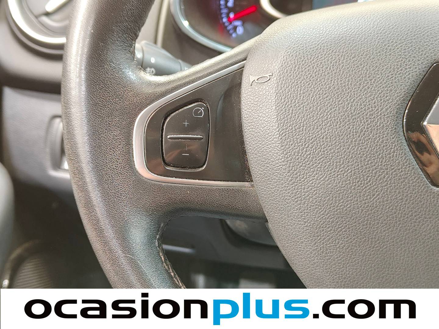 Extras del Renault Clio Renault Clio Limited 1.2 16v (75 CV)