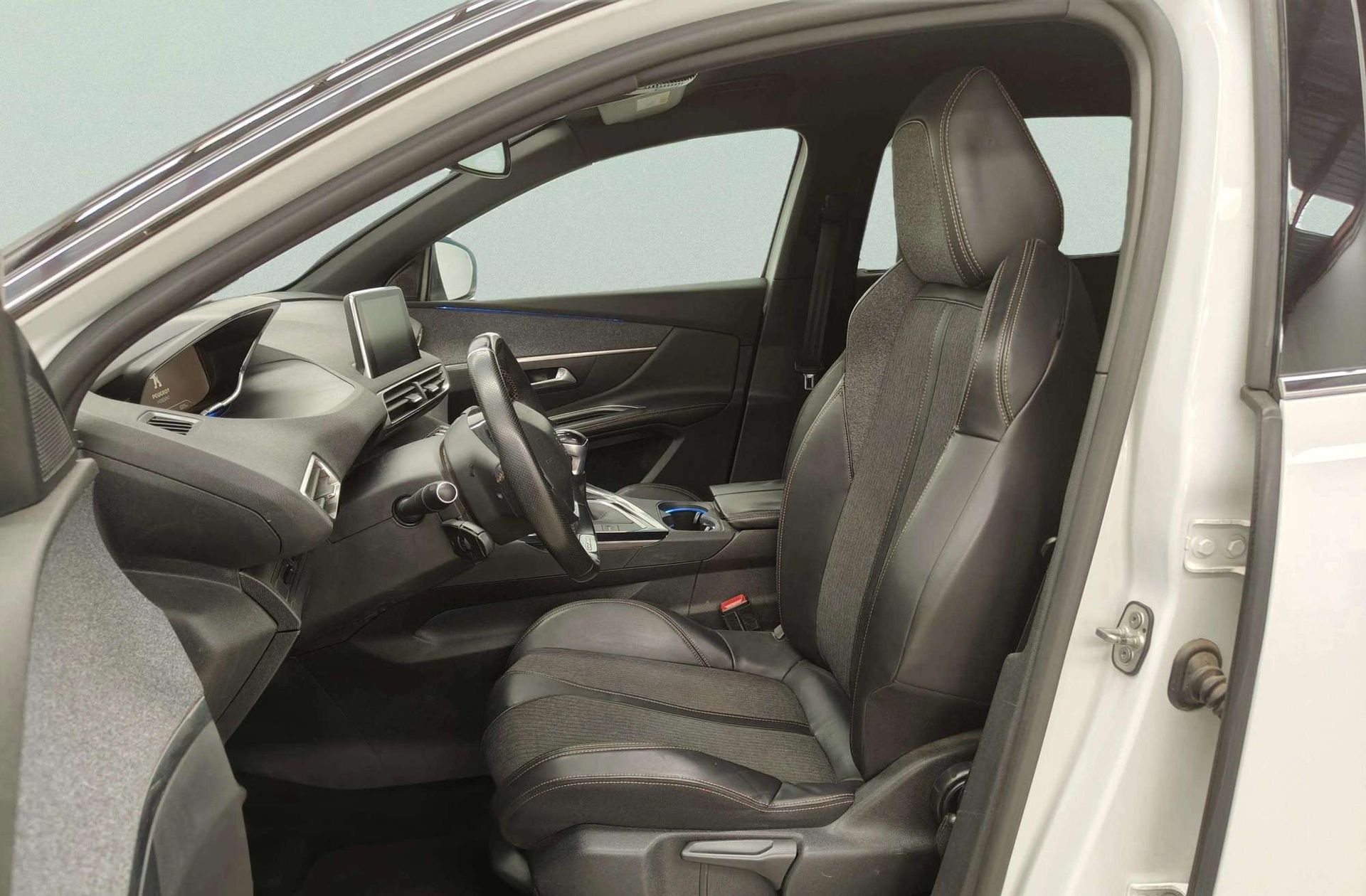 Peugeot 5008 1.2L PureTech GT Line 7 plazas - foto 14