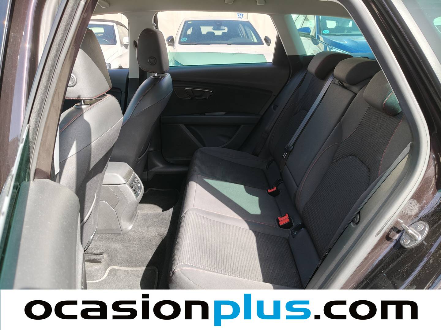 Foto asientos traseros Seat León Seat León ST 1.5 EcoTSI S&S FR DSG (150 CV)