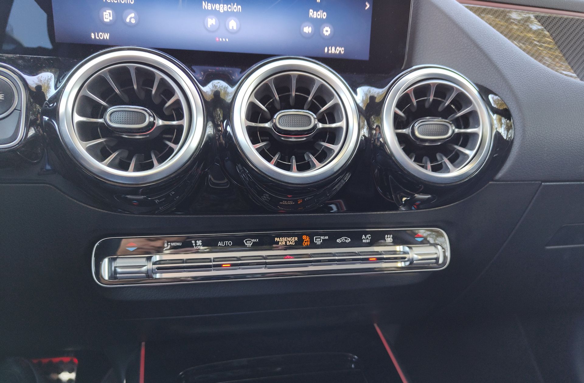 Mercedes-Benz GLA 250 e Pack AMG - foto 37
