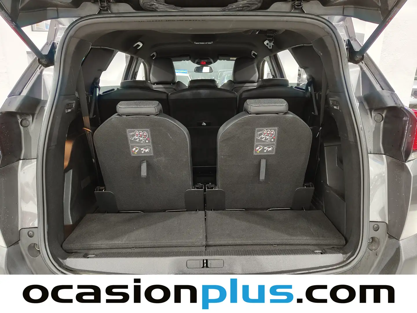 Foto Peugeot 5008 Peugeot 5008 PureTech 130 S&S Allure Pack EAT8 (130 CV) 7 Plazas