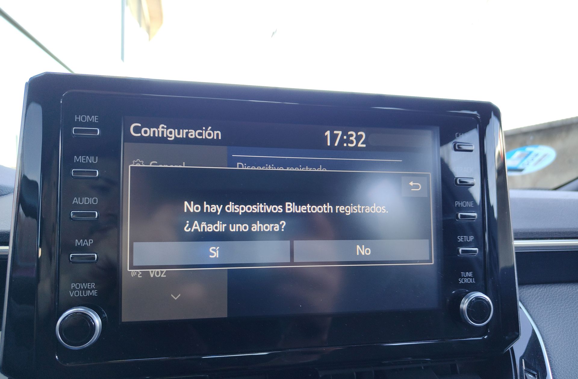 Toyota Corolla 1.8 125H Business Plus E-CVT - foto 28