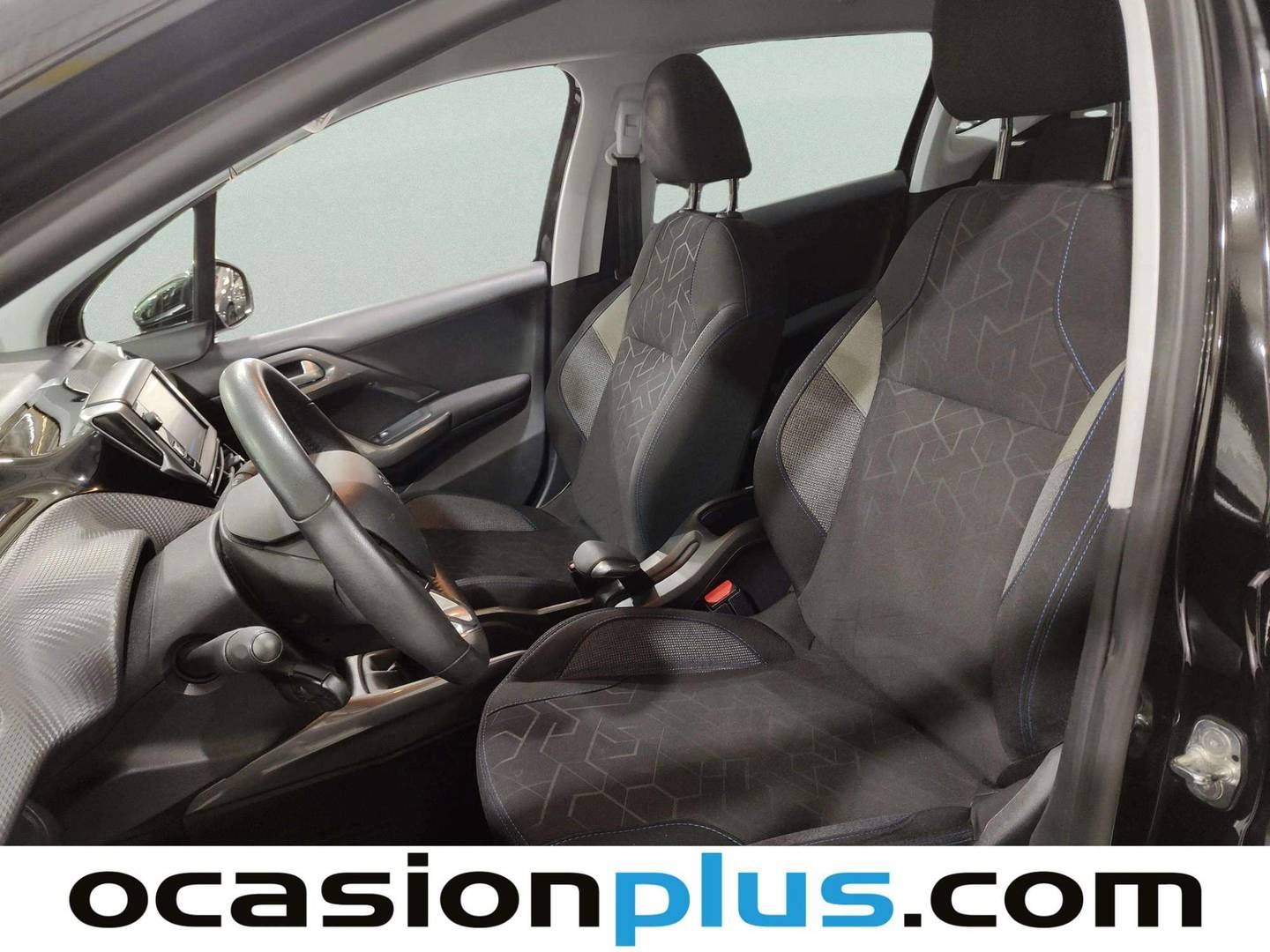 Foto asientos delanteros Peugeot 2008 Peugeot 2008 BlueHDi 100 Style (100 CV)