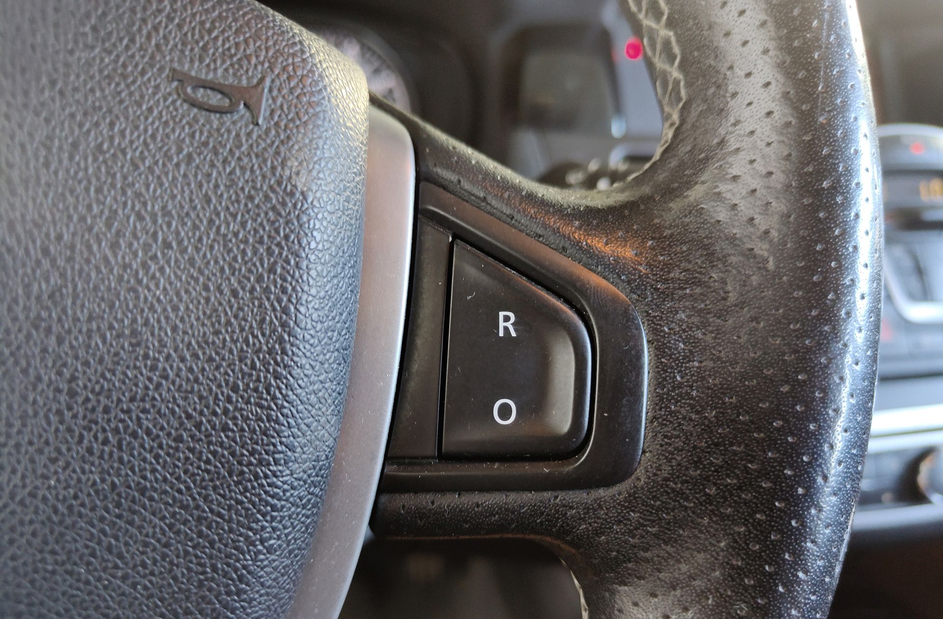 Renault Laguna Grand Tour dCi 175 Bose Edition - foto 26