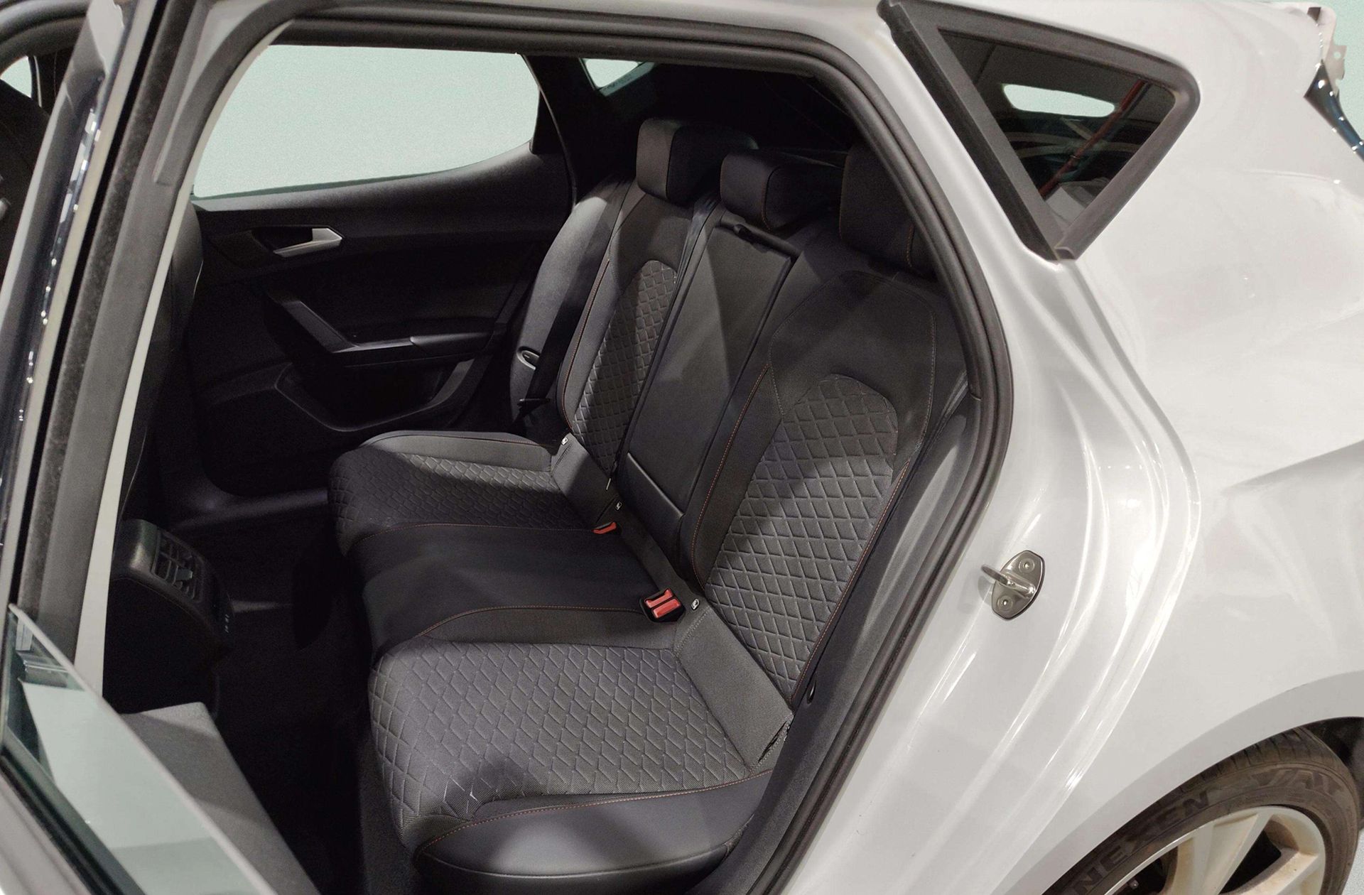 SEAT León 1.0 TSI FR 25 Aniversario - foto 14