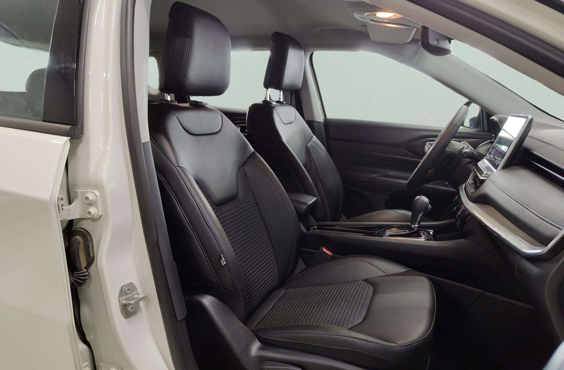 Jeep Compass 1.5 MHEV eHybrid Altitude Dct - foto 18
