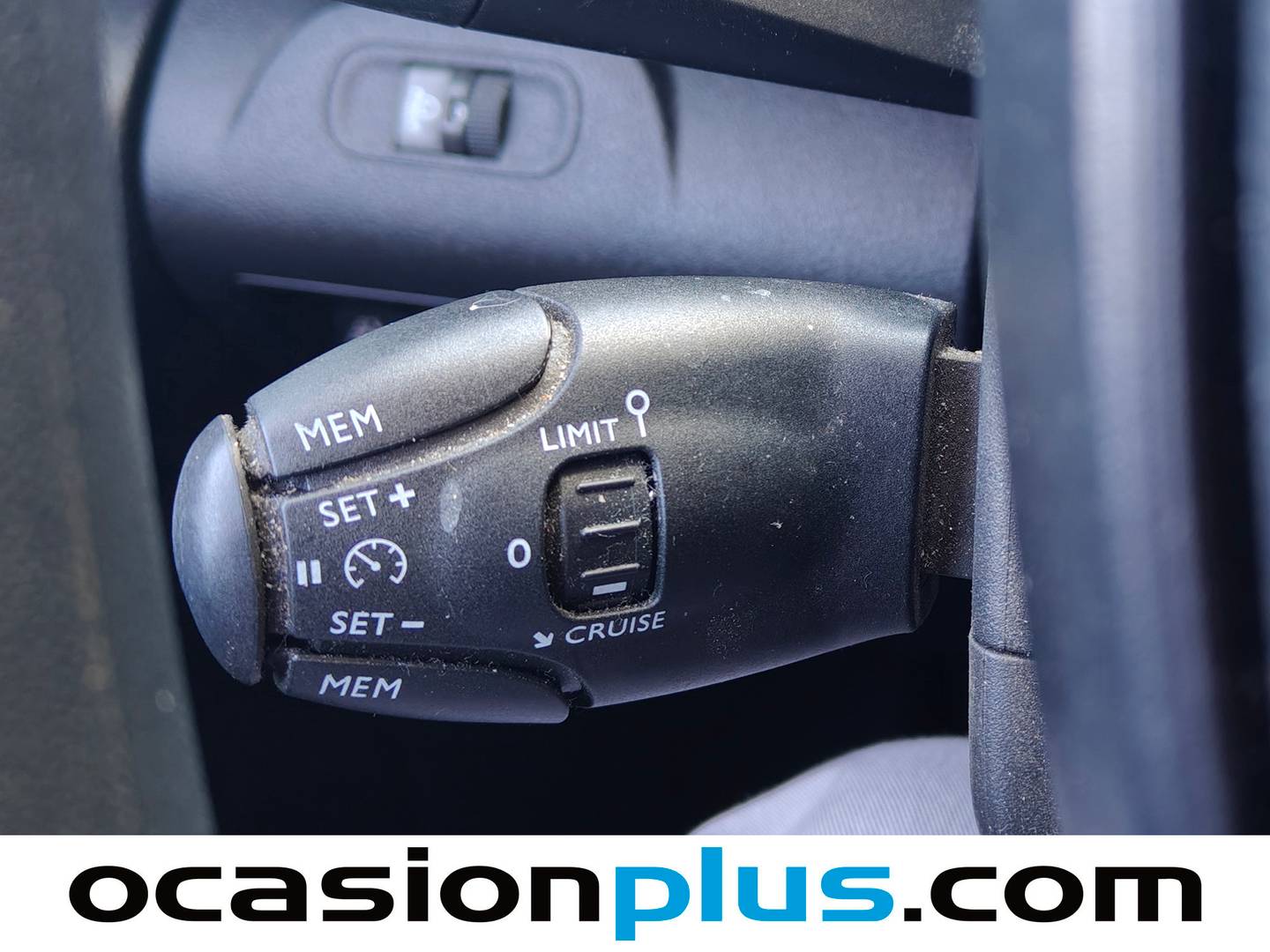 Equipamiento del Peugeot Rifter Peugeot Rifter BlueHDi Access Standard (75 CV)