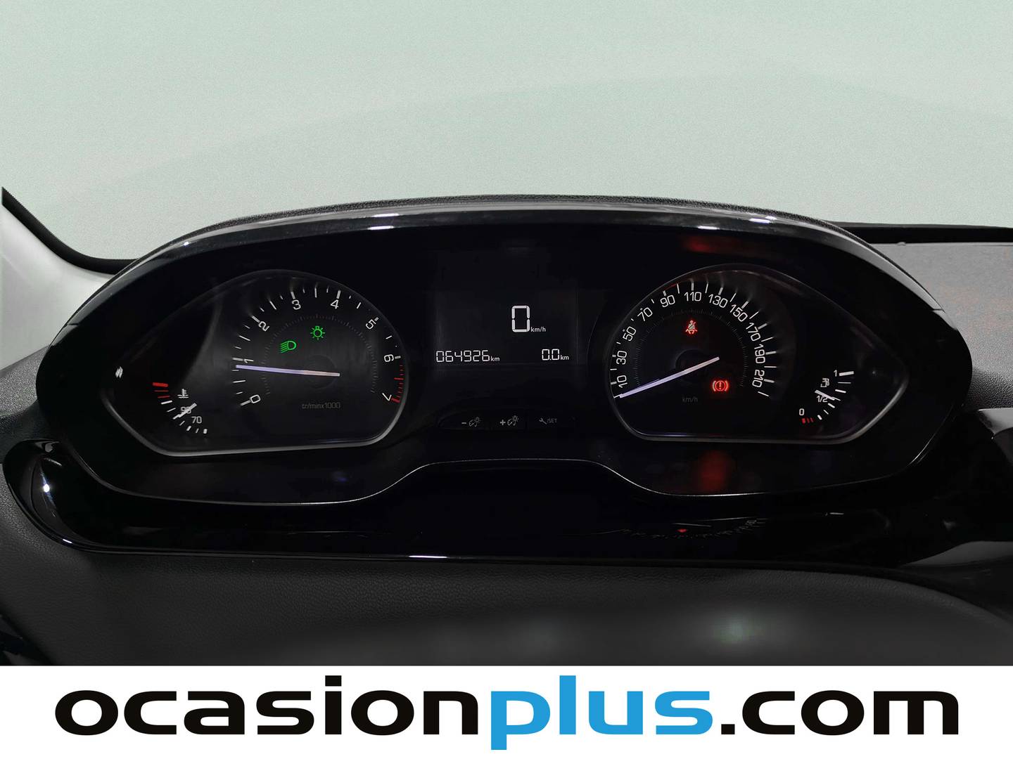 Peugeot 208 Peugeot 208 5P Signature 1.2L PureTech (82CV) seminuevo