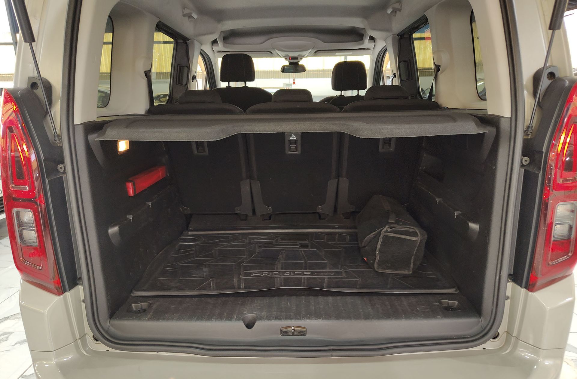 Toyota Proace City 1.5D Family Active L1 - foto 16