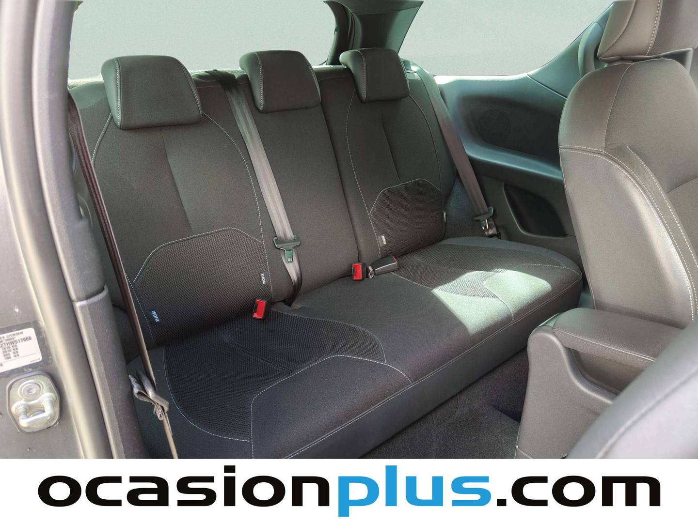 Foto DS DS 3 DS DS3 Crossback PureTech 110 S&S Dark Side EAT6  (110 CV)