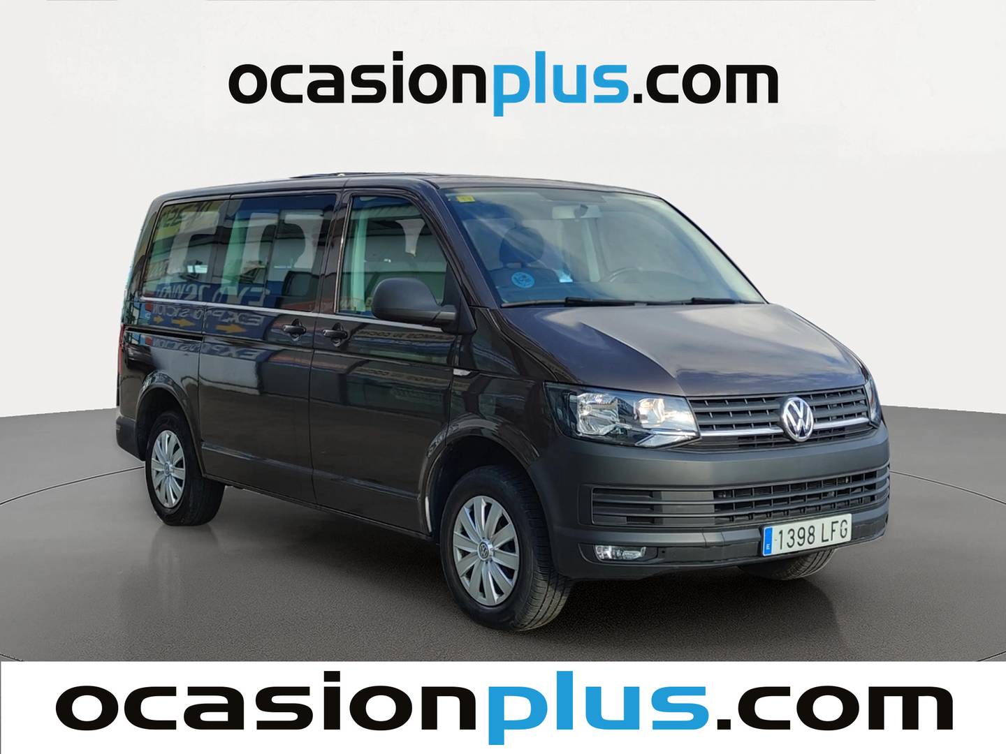 Foto delantera Volkswagen Caravelle Volkswagen Caravelle Batalla Corta 2.0 TDI BMT (150 CV) DSG 9 Plazas derecha