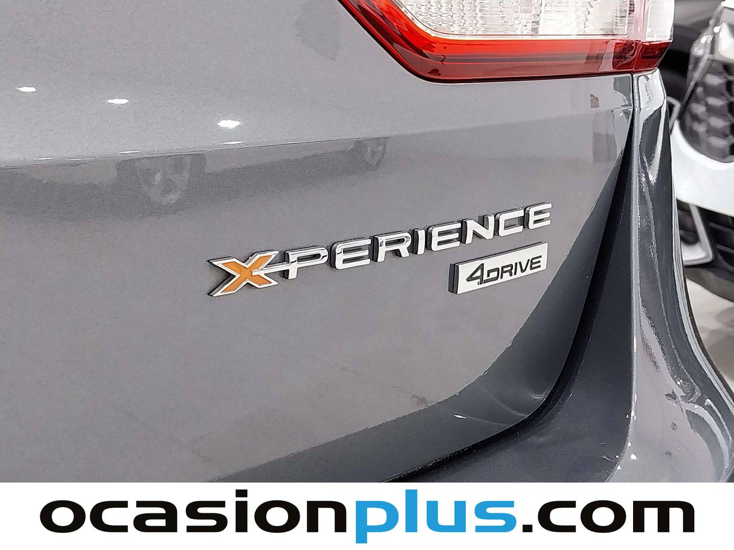 Foto Seat León SEAT León ST 1.8 TSI S&S X-perience Titan Desert 4Drive DSG (180 CV)