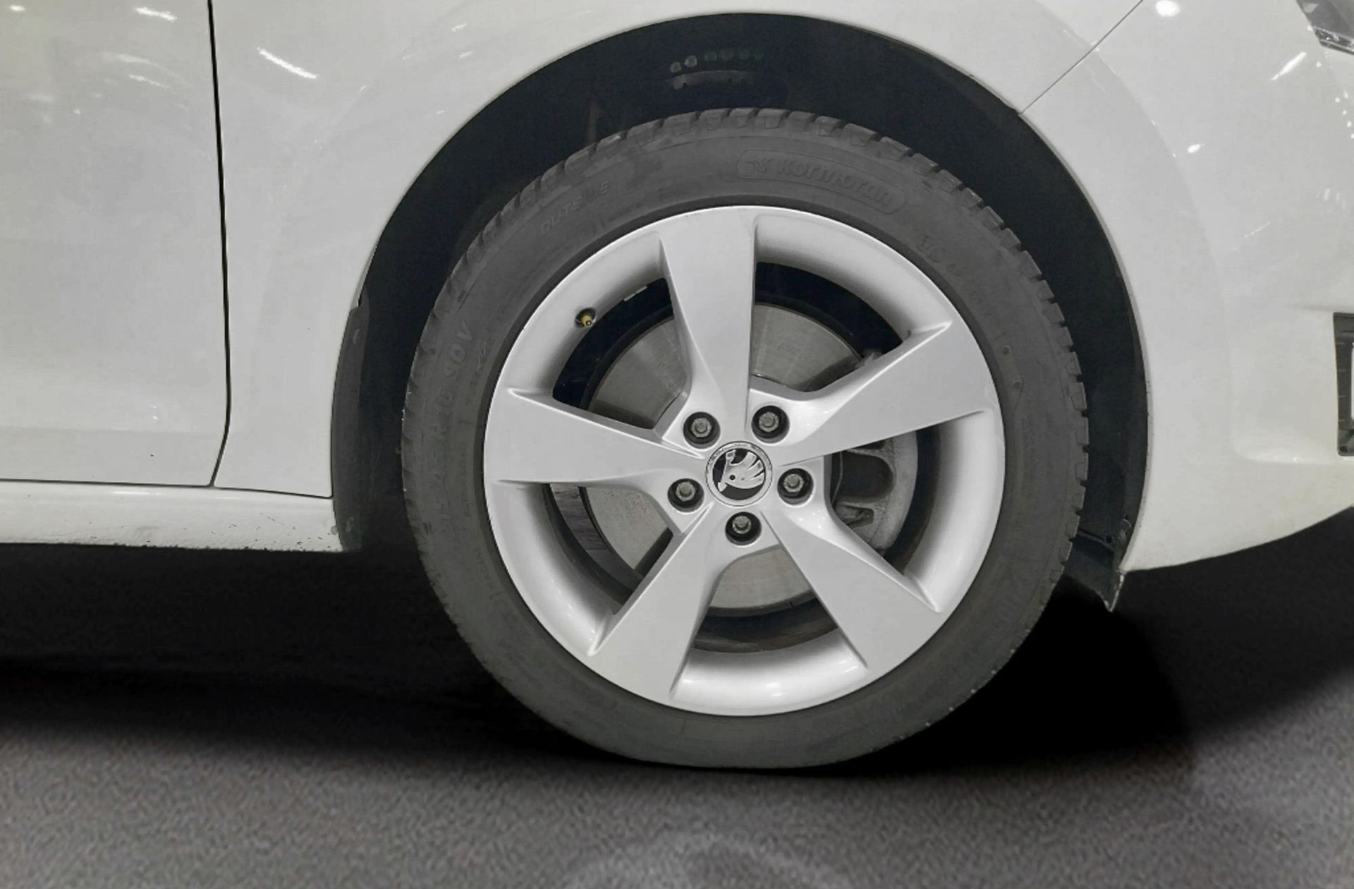 Škoda Spaceback 1.6 TDI CR Ambition - foto 29