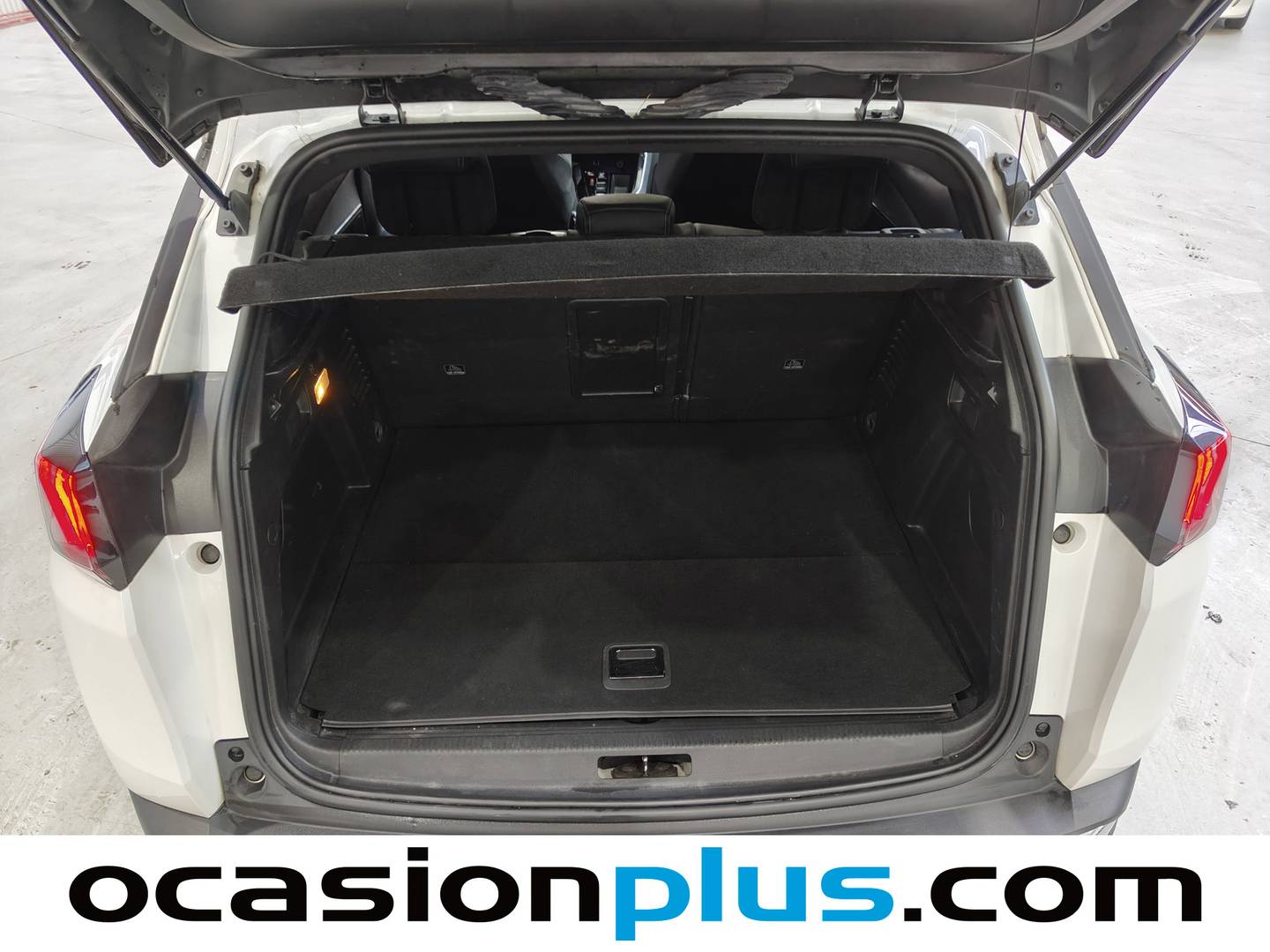 Peugeot 3008 Hybrid Peugeot 3008 Hybrid 300 Allure Pack e-EAT8  (300 CV) automático