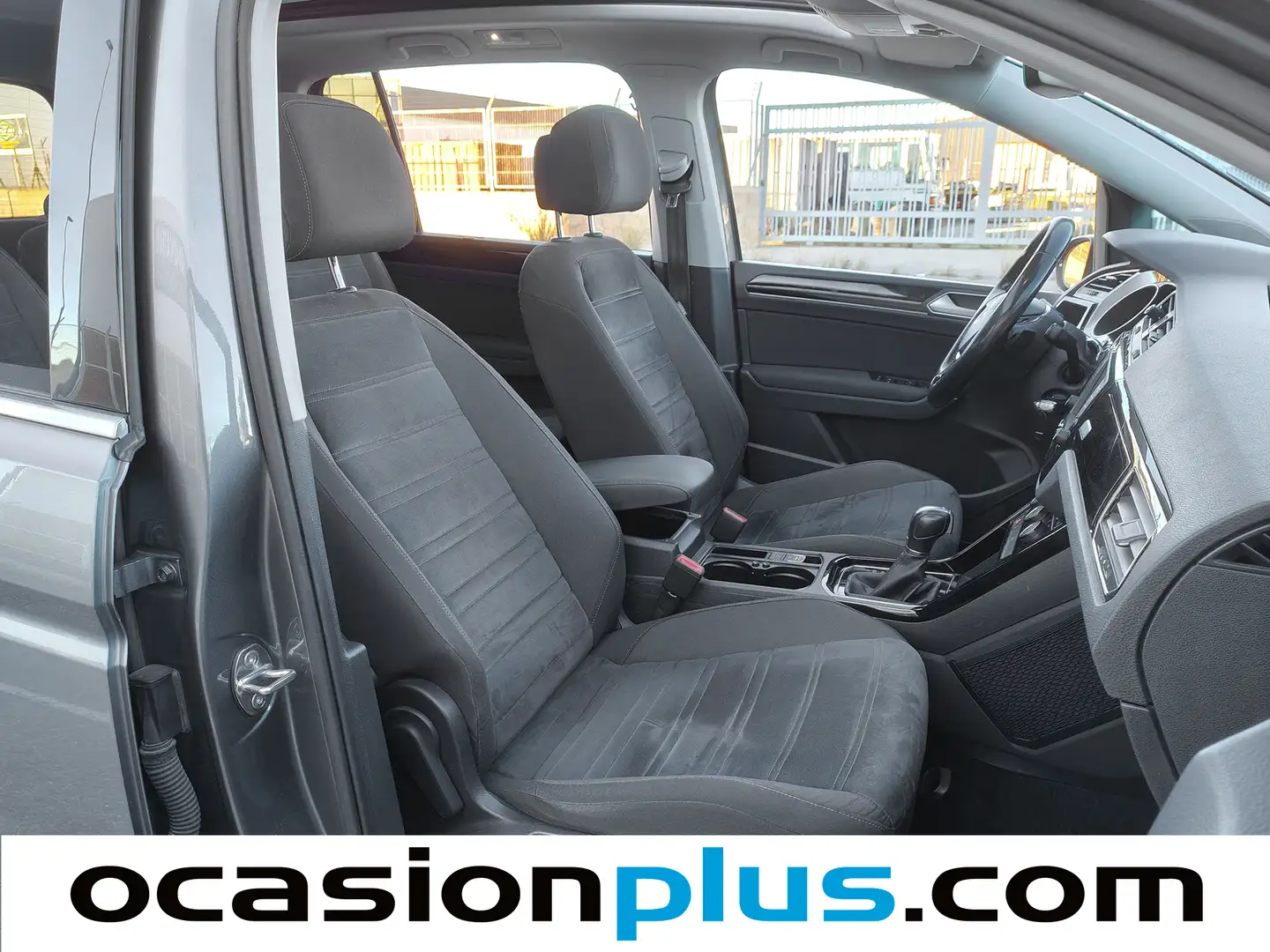 Foto Volkswagen Touran Volkswagen Touran 2.0 TDI BMT (150 CV) DSG 7 Plazas