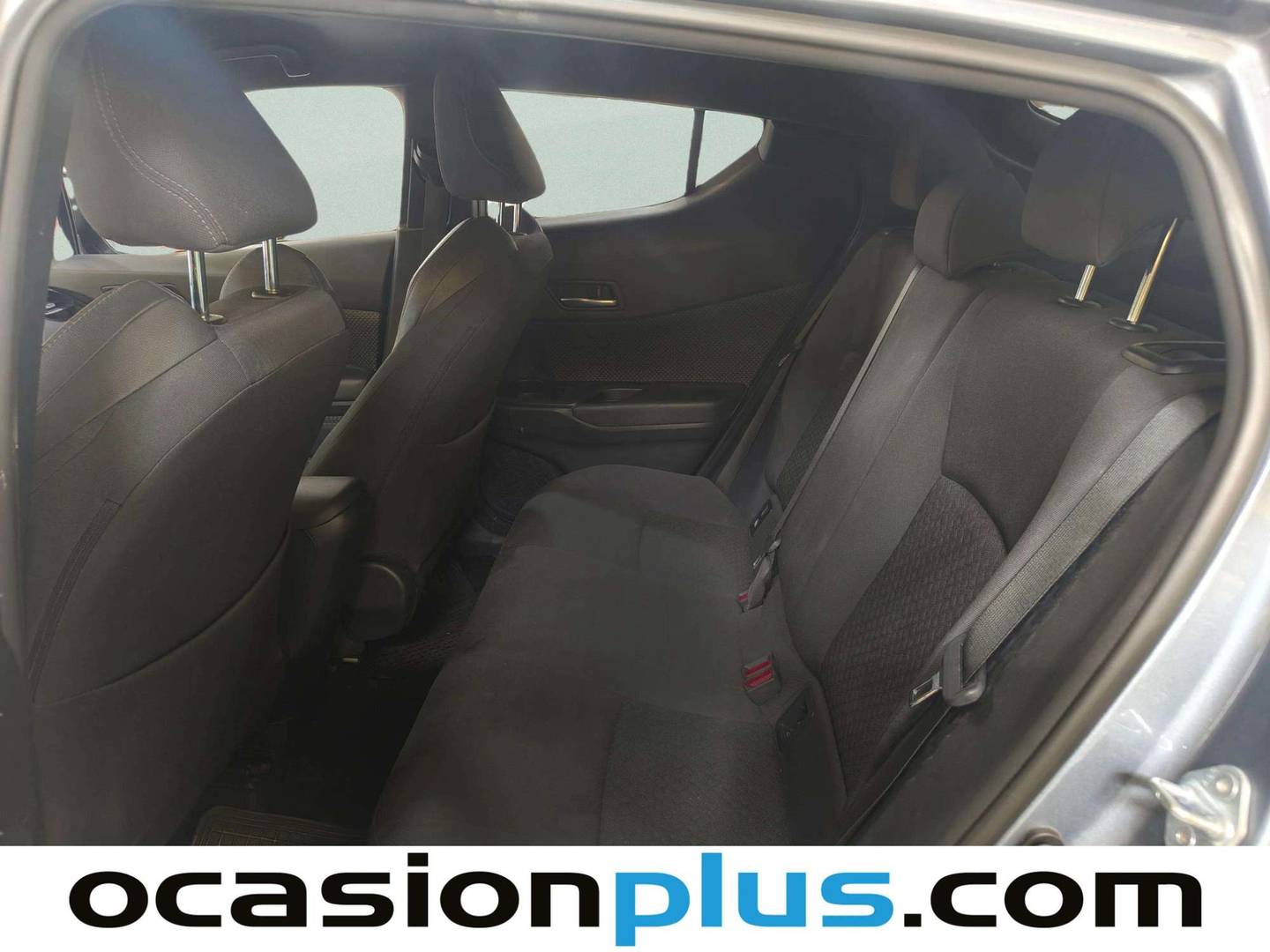 Foto asientos traseros Toyota C-HR Toyota C-HR 1.8 125H Advance (122 CV)