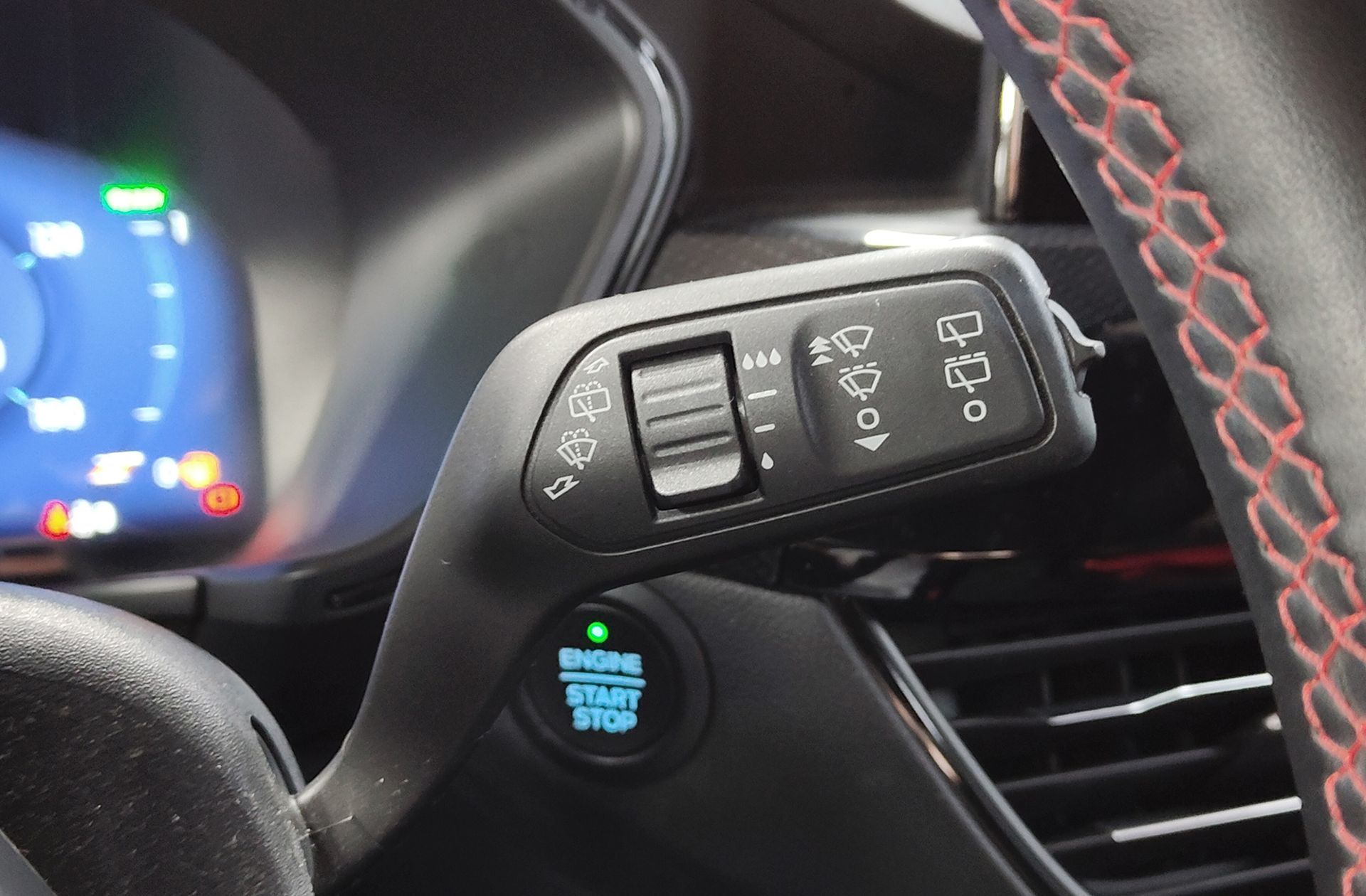 Ford Kuga 2.5 Duratec PHEV ST-Line X - foto 33