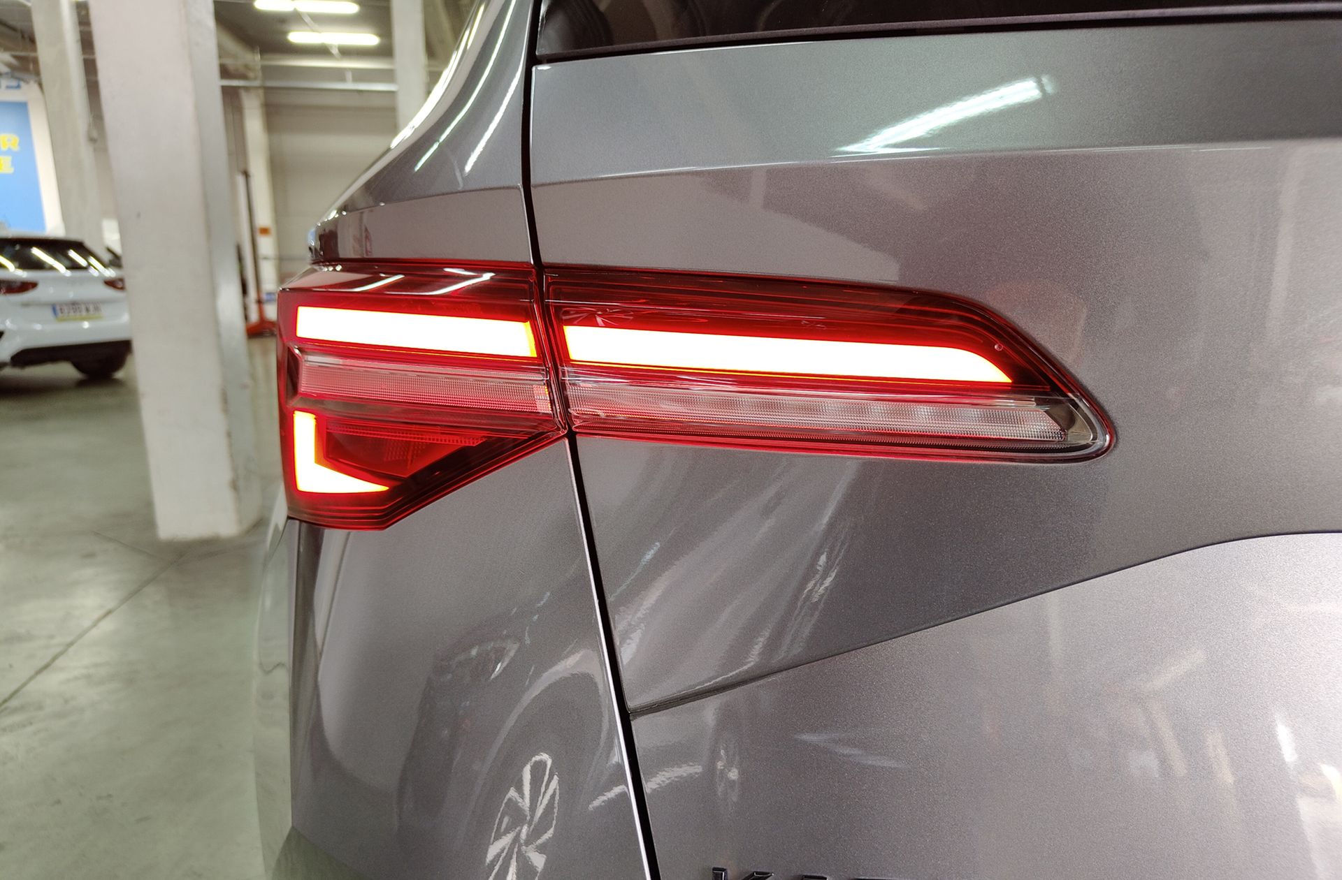Škoda Karoq 1.5 TSI ACT Sportline DSG - foto 16