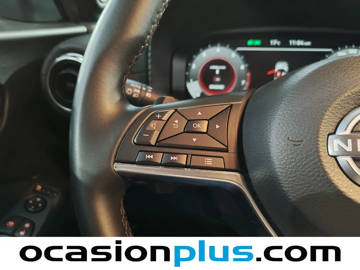 Foto Nissan JUKE Nissan Juke DIG-T N-Connecta 4x2 DCT (114 CV)