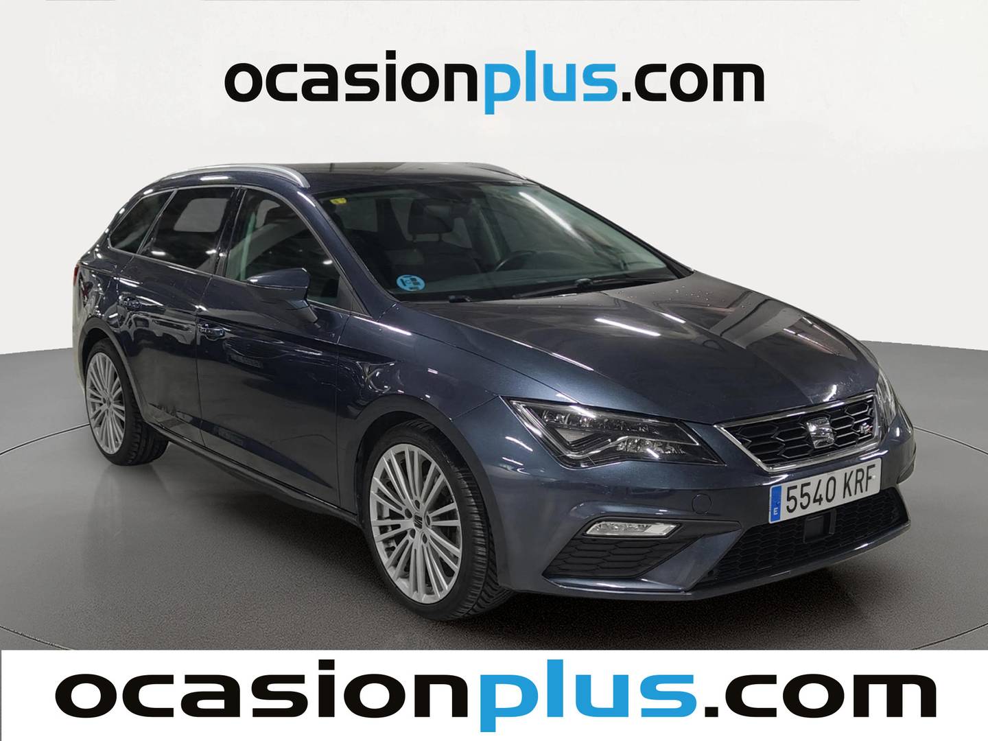 Foto delantera Seat León Seat León ST 1.5 EcoTSI S&S FR Edition (130 CV) derecha