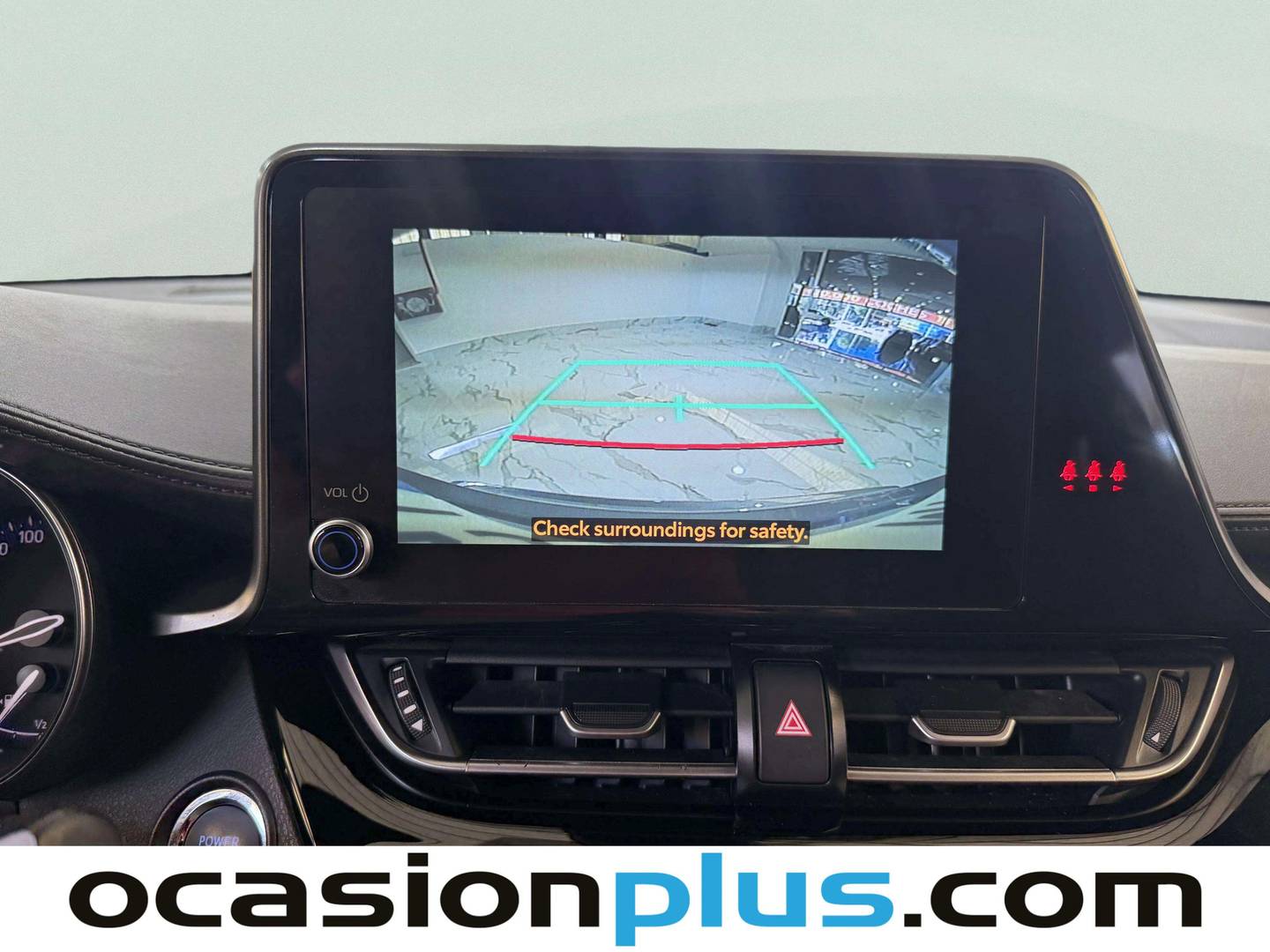 Extras y acabados del Toyota C-HR Toyota C-HR 1.8 125H Advance (122 CV)