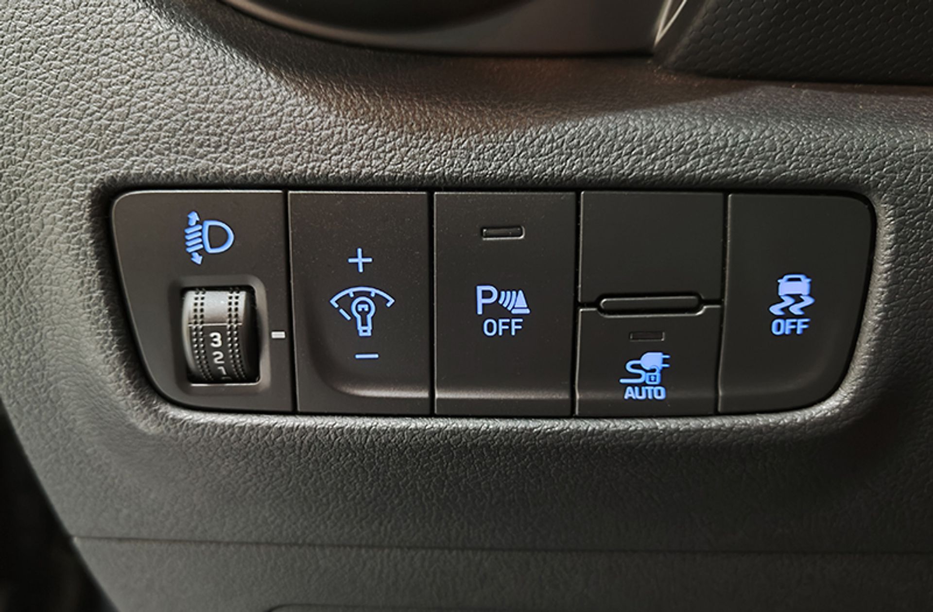 Hyundai Kona EV Tecno - foto 22