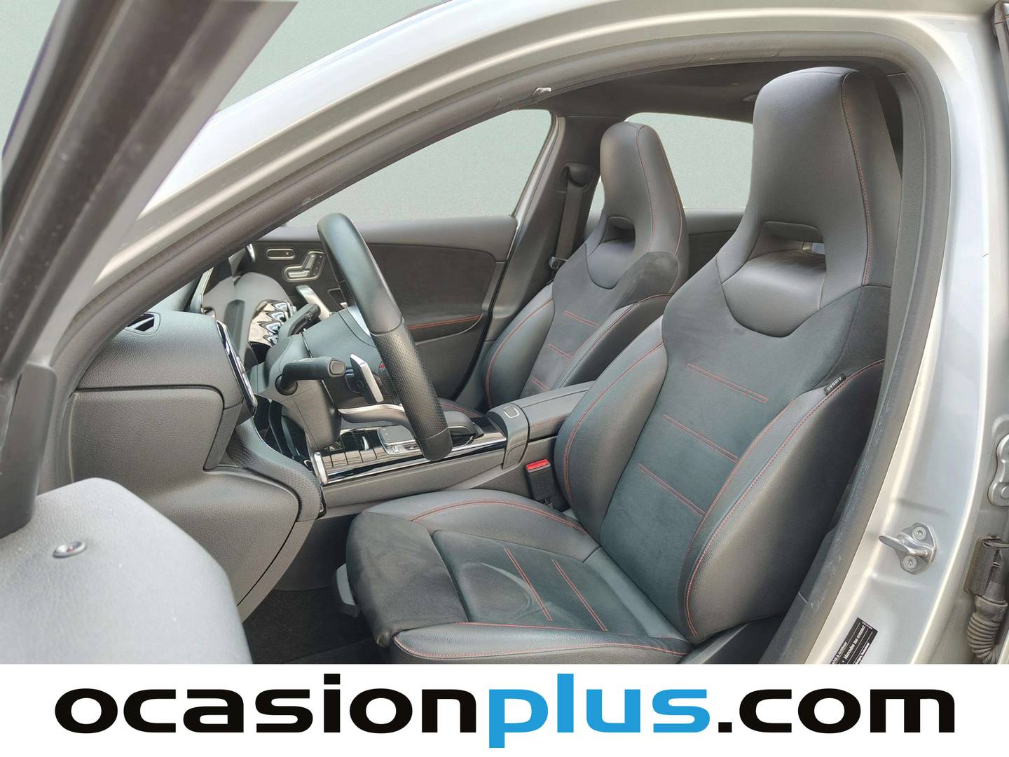 Foto asientos delanteros Mercedes Clase A Mercedes-Benz Clase A 220 (190 CV) Pack AMG