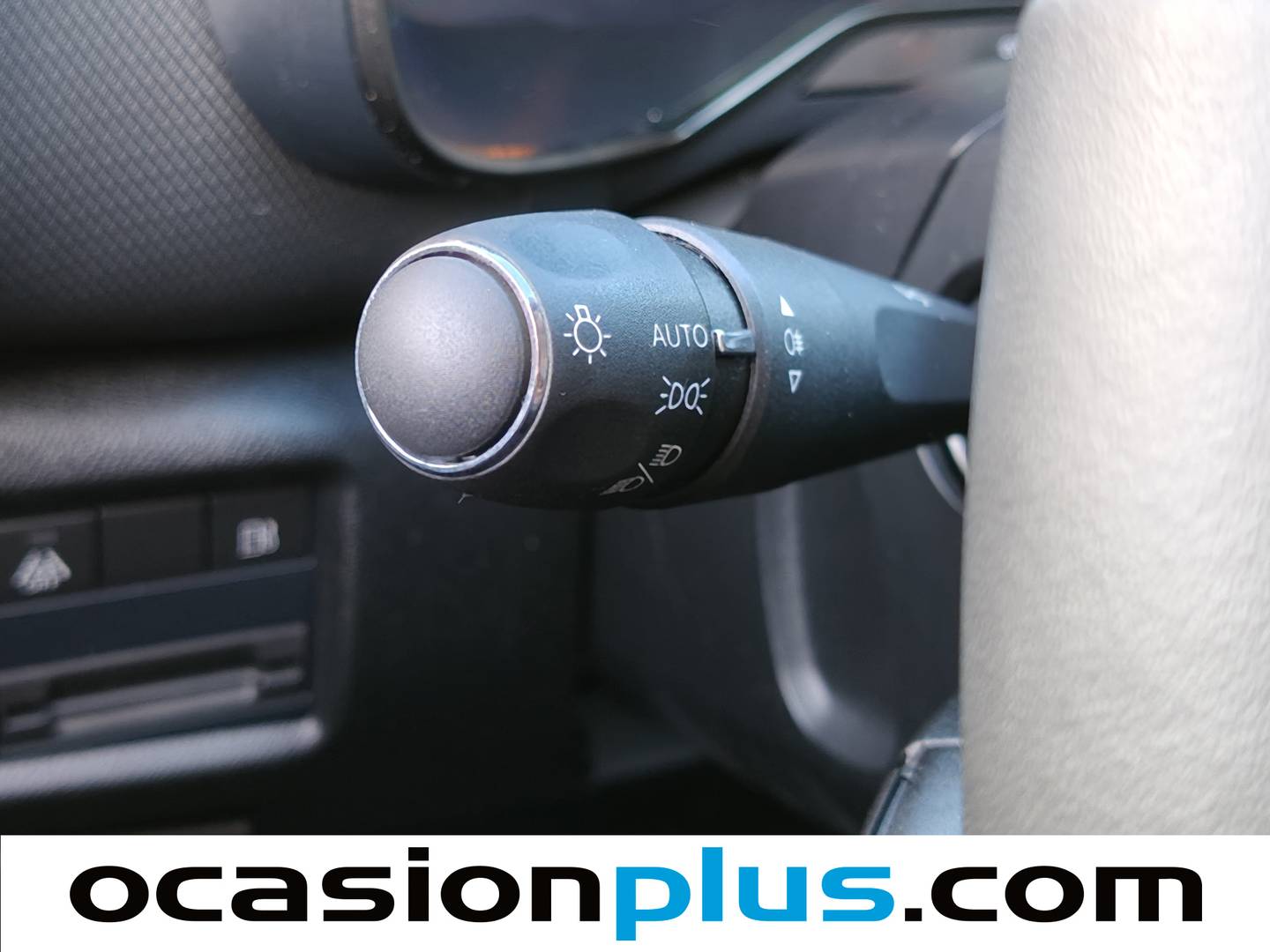 Foto Citroën C5 Aircross Citroen C5 Aircross Plug-in Hybrid 180 Plus e-EAT8 (180 CV)