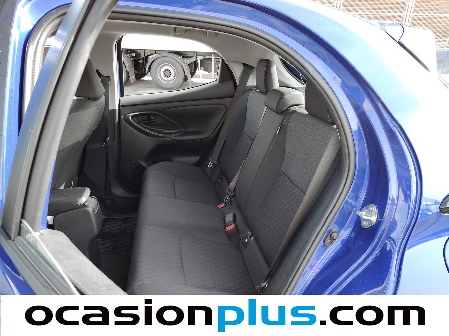 Foto asientos traseros Toyota Yaris Toyota Yaris 120H Active Tech (116 CV)