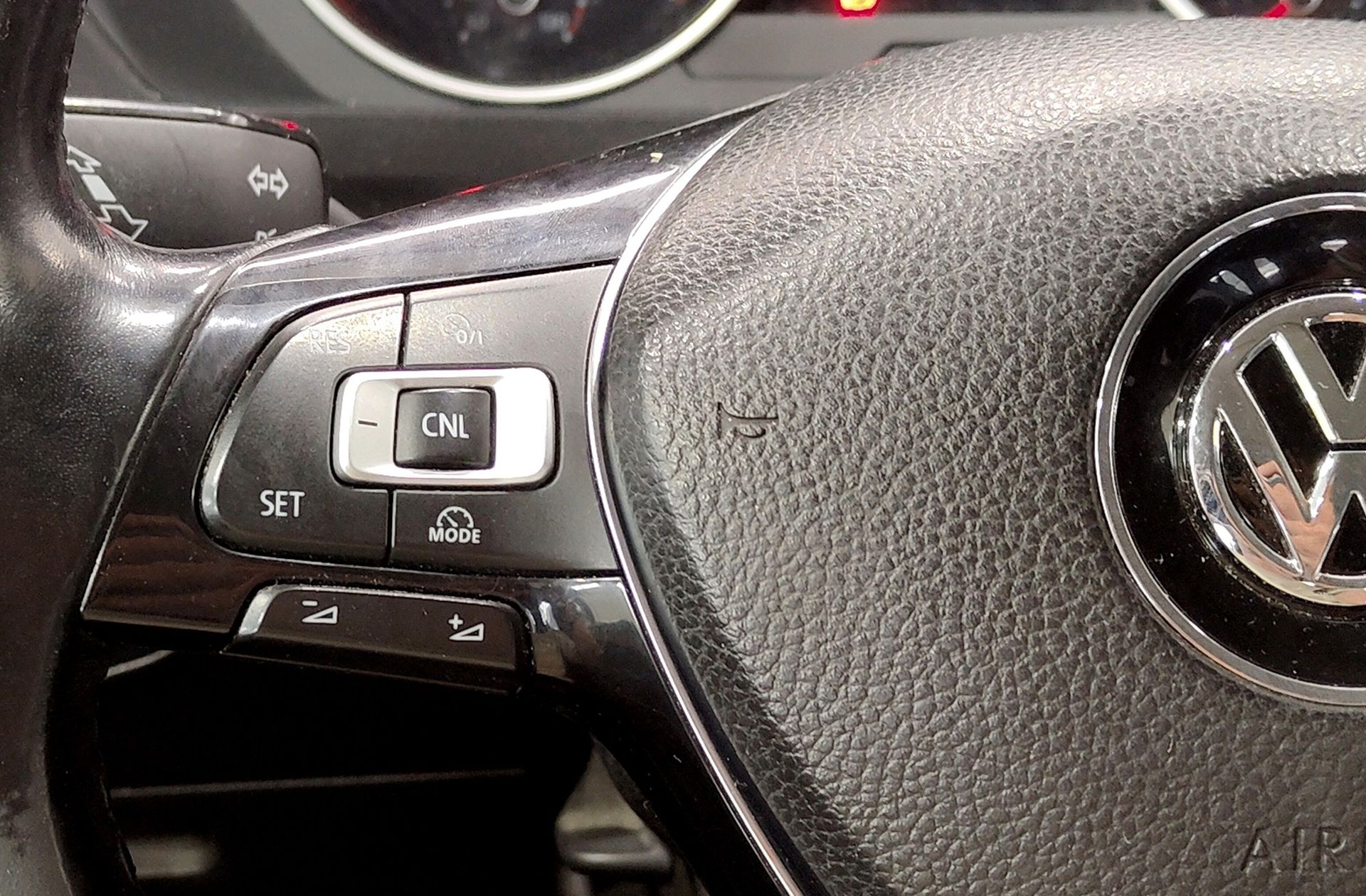Volkswagen Tiguan Edition 2.0 TDI - foto 23