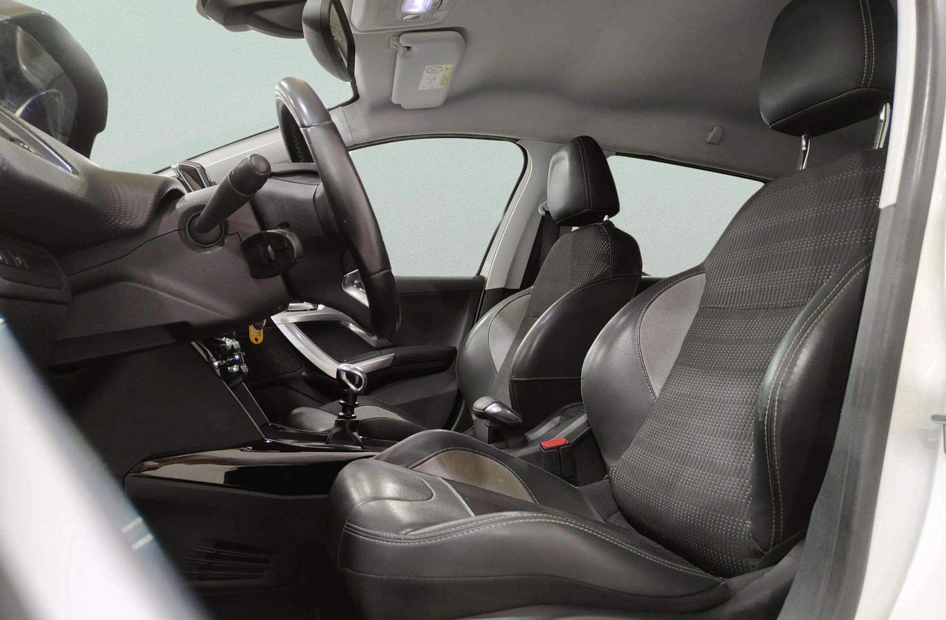 Peugeot 2008 PureTech 110 Allure - foto 10