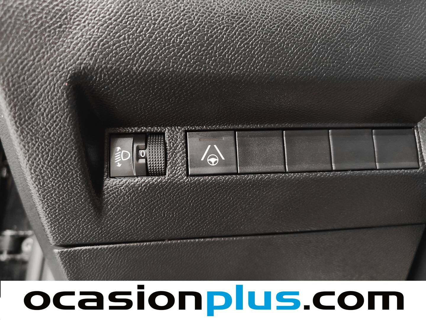 Peugeot 2008 Peugeot 2008 Allure Hybrid eDCS6 (145 CV) seminuevo