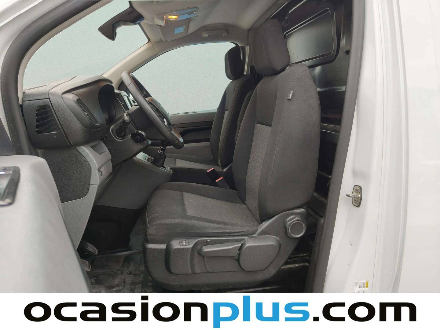 Foto asientos delanteros Opel Vivaro Opel Vivaro Furgon 1.5 Diésel L Incrementada Select (102 CV)