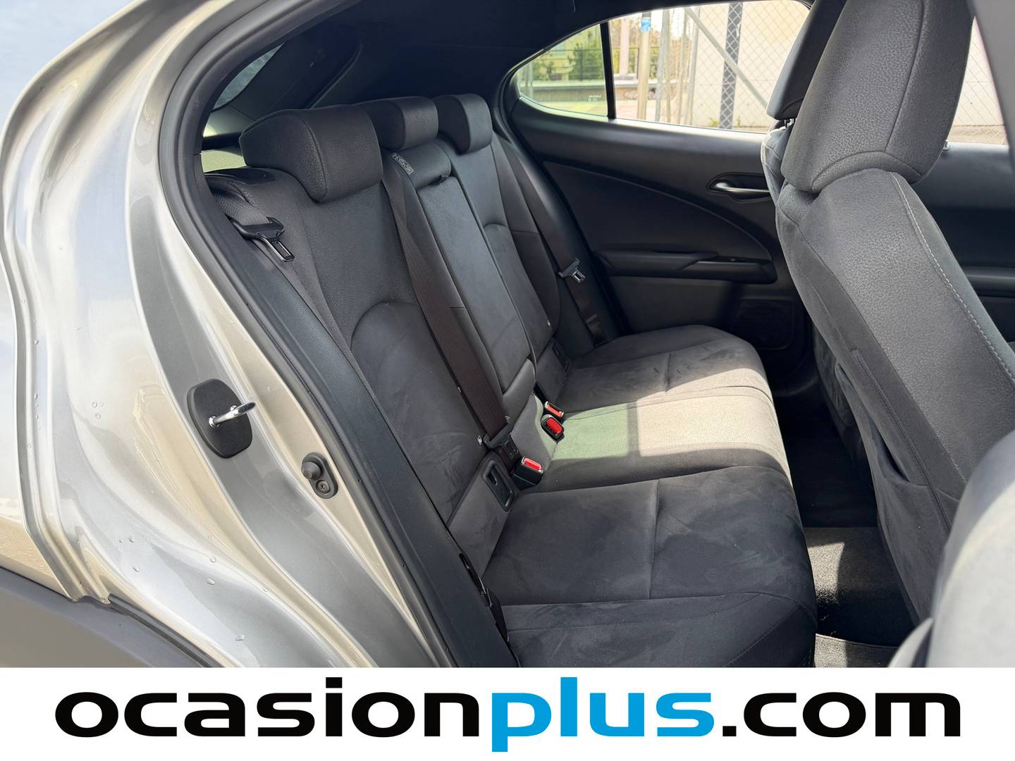 Lexus UX Lexus UX 250h Business Navigation 2WD (184 CV) de segunda mano