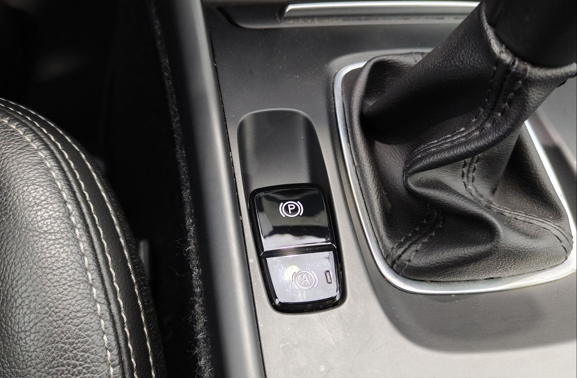 Volvo XC40 D3 Business Plus - foto 43