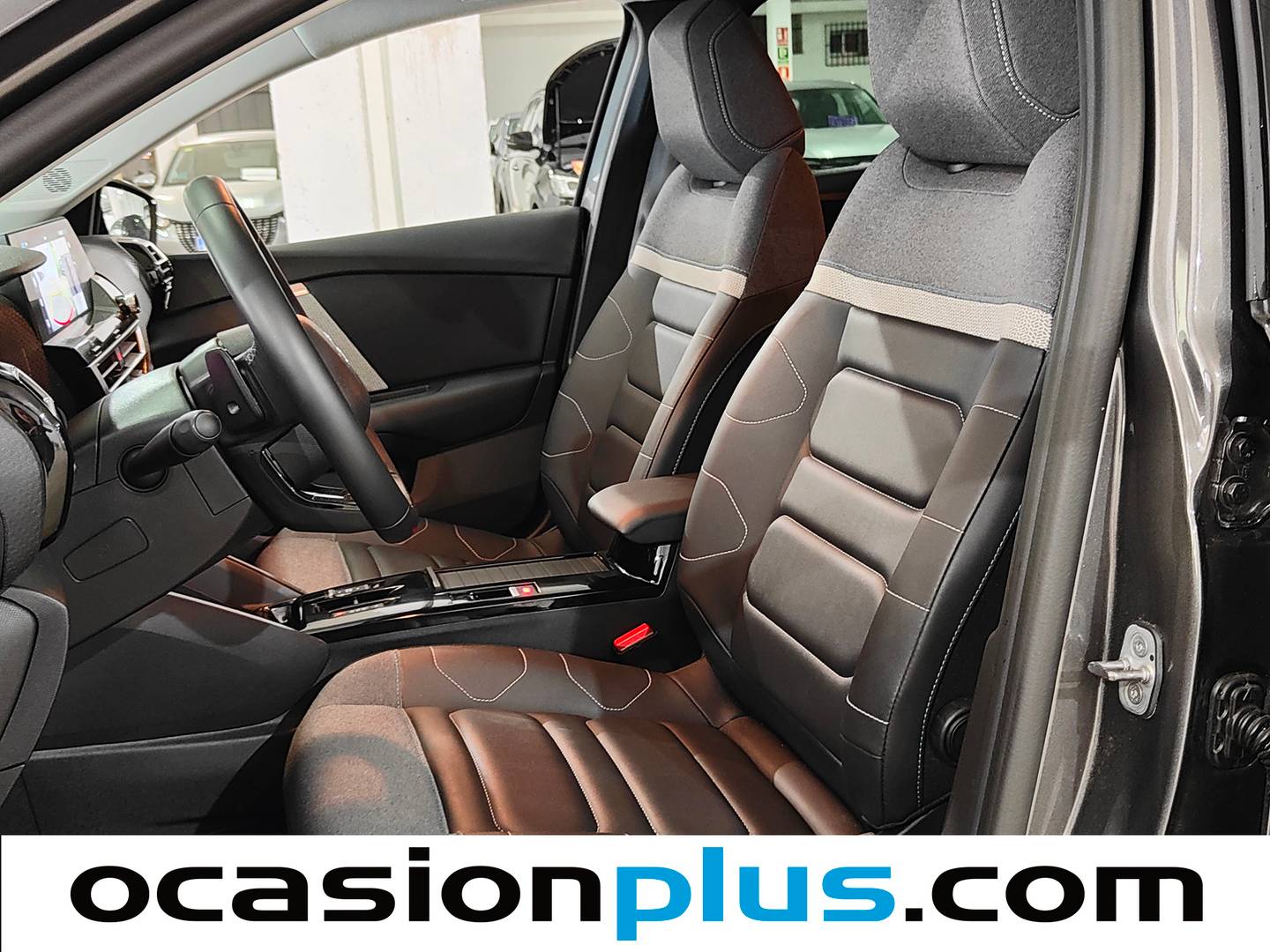 Foto asientos delanteros Citroën C4 Citroën C4 Hybrid 136 e-DCS6 Max (136 CV)