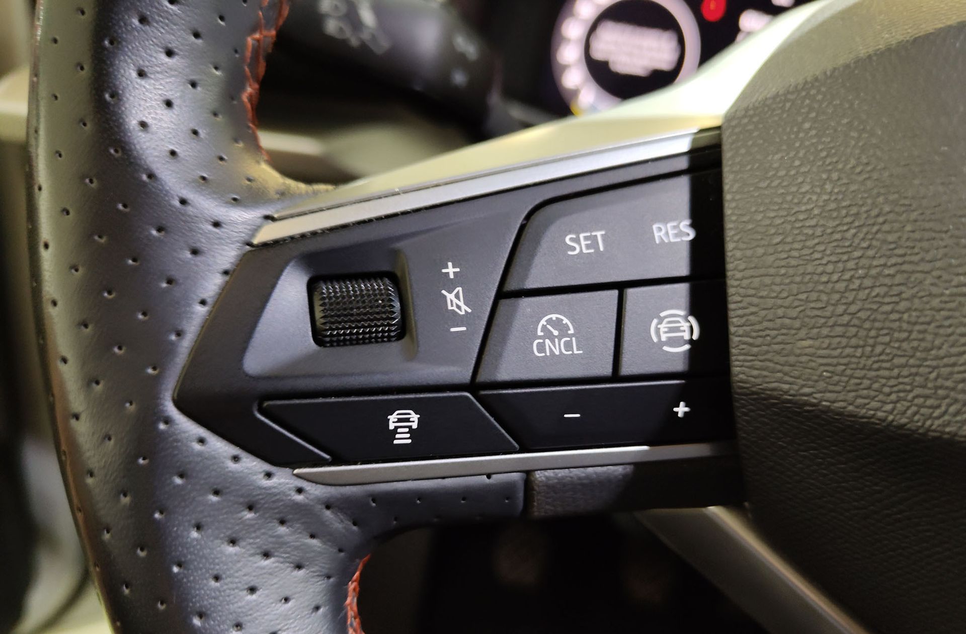 SEAT León 1.5 TSI FR 25 Aniversario - foto 26