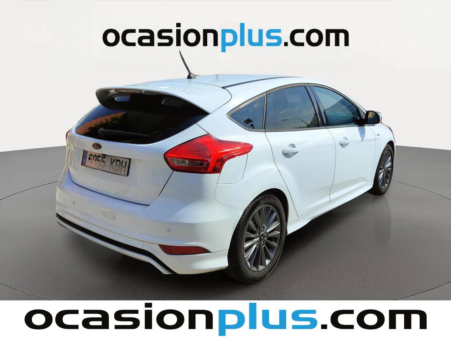 Foto trasera Ford Focus Ford Focus 1.0 Ecoboost S&S ST-Line Auto (125 CV) derecha