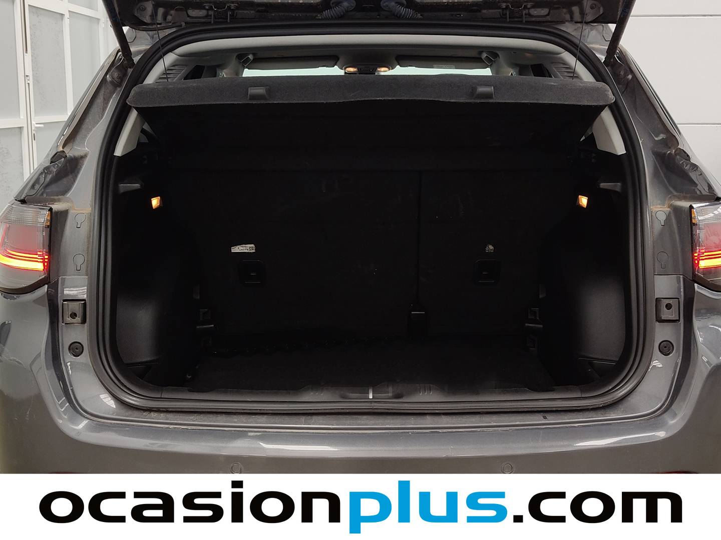 Foto Jeep Compass Jeep Compass 1.3 Gse Night Eagle FWD MT (130 CV)