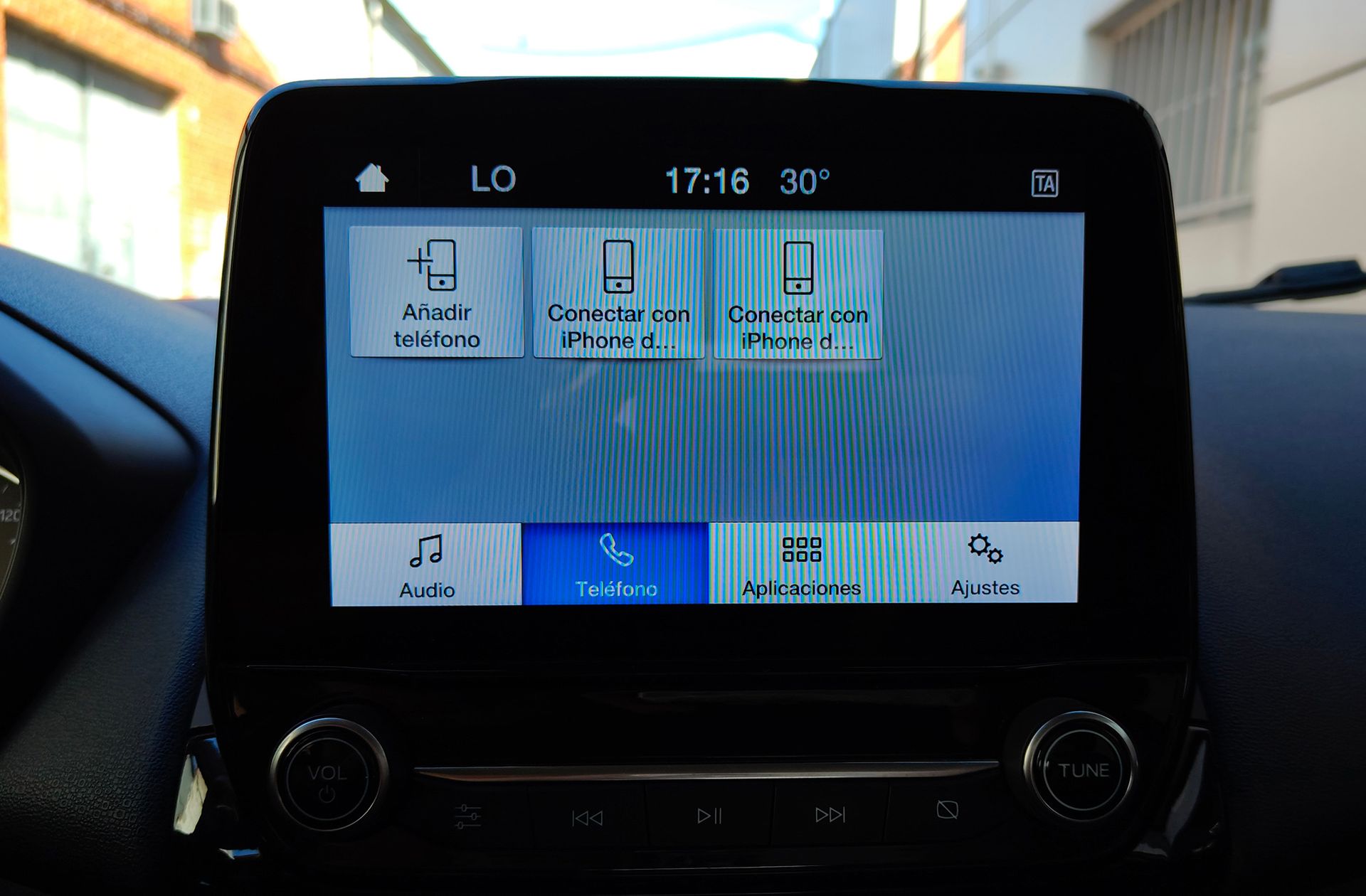Ford EcoSport 1.0T EcoBoost Titanium - foto 25