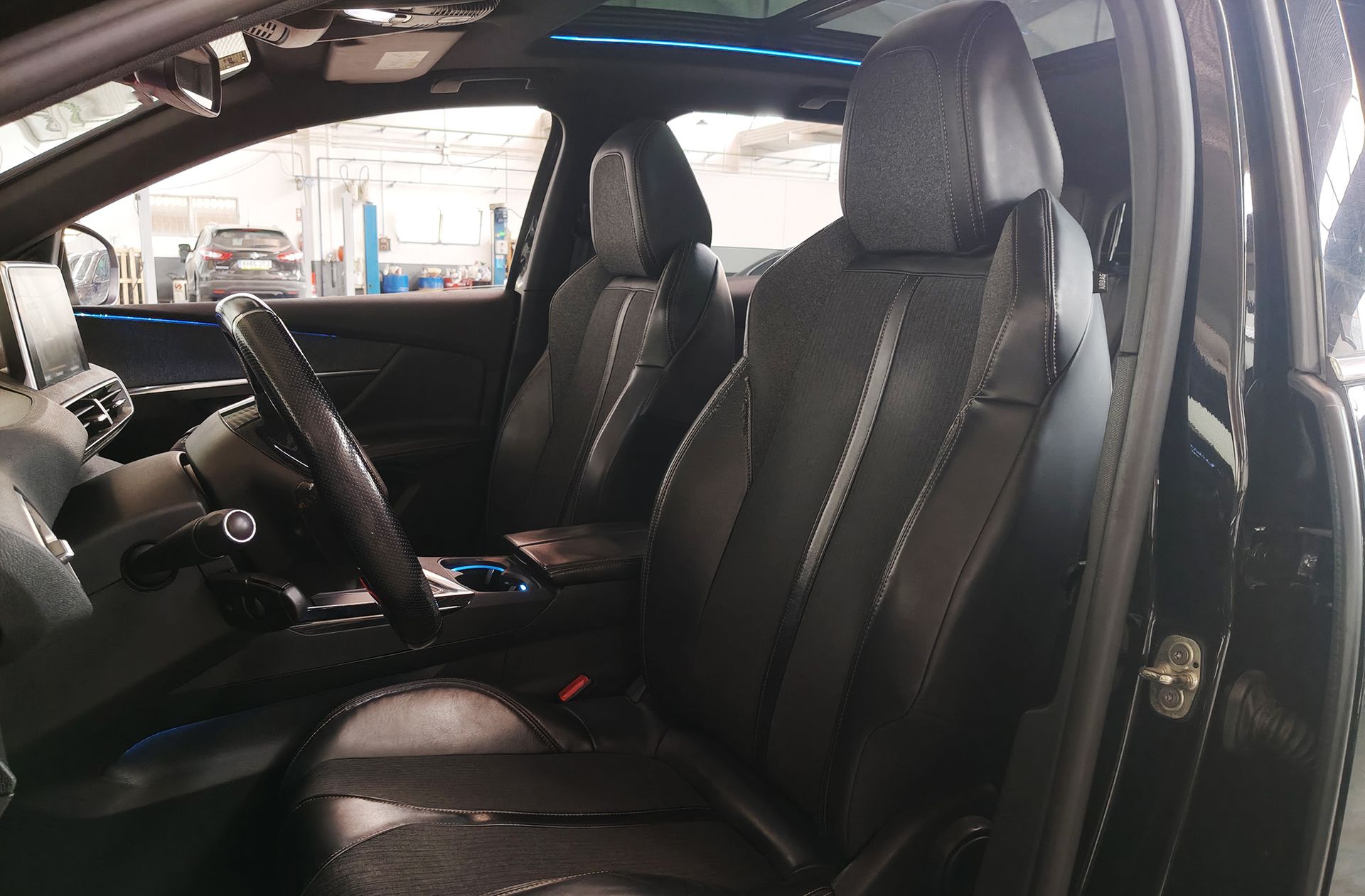Peugeot 3008 PureTech 130 GT Line - foto 15
